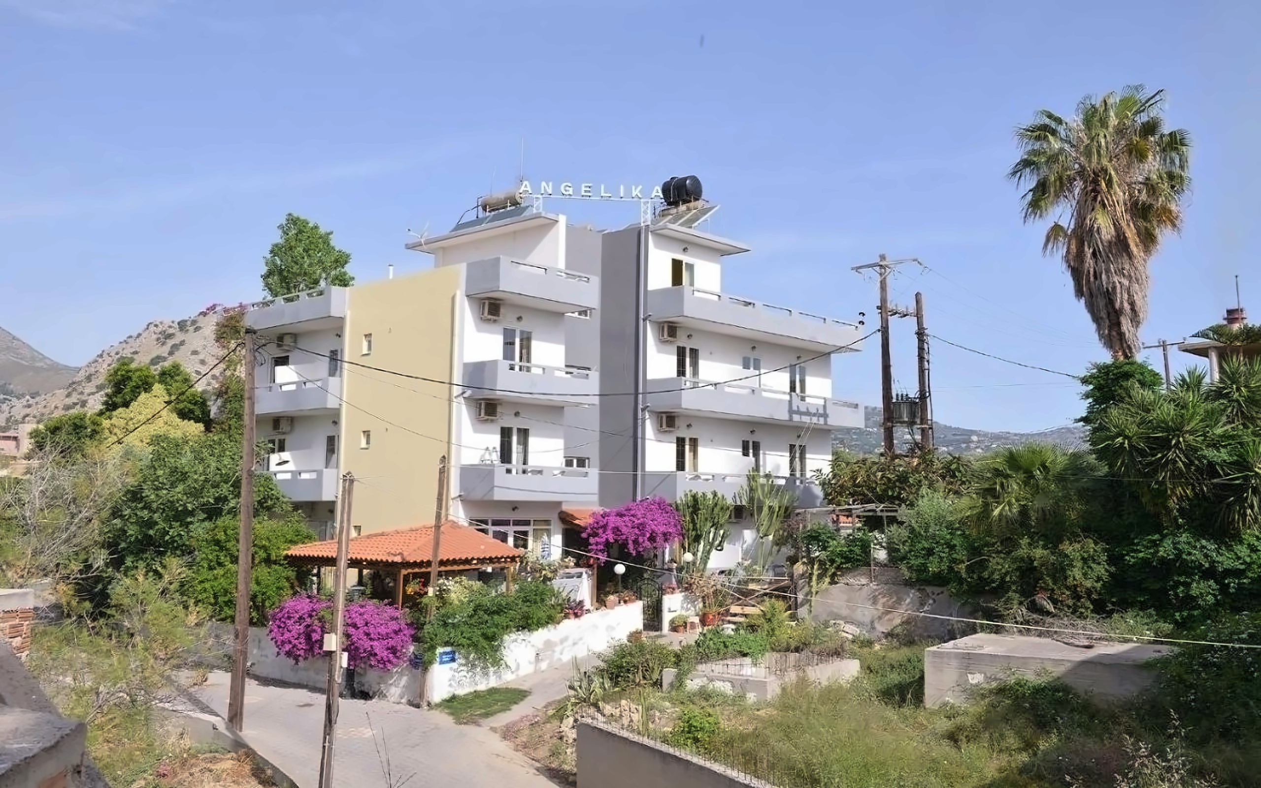 Angelika Apartments photo 2