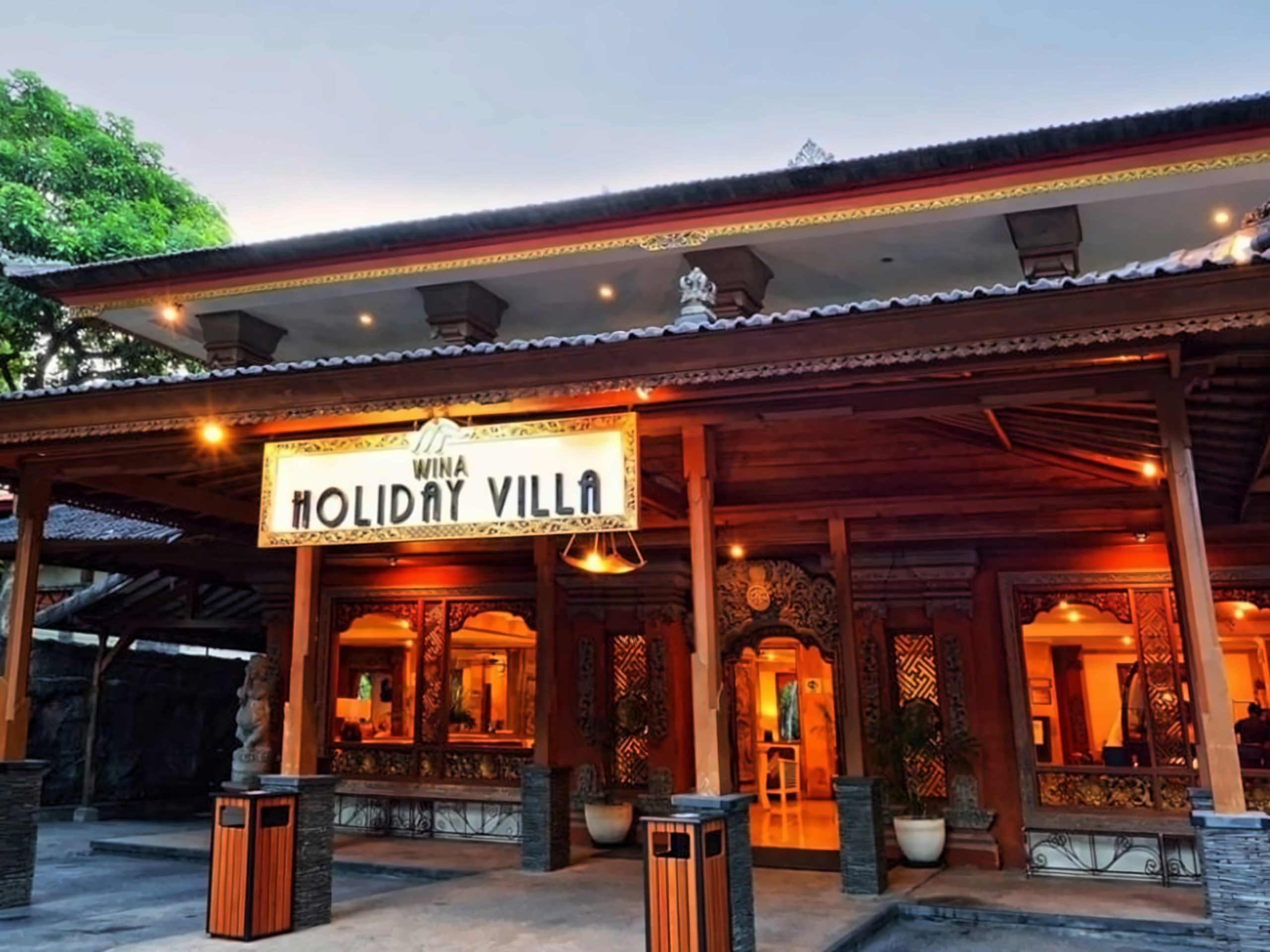 Wina Holiday Villa Kuta photo 1