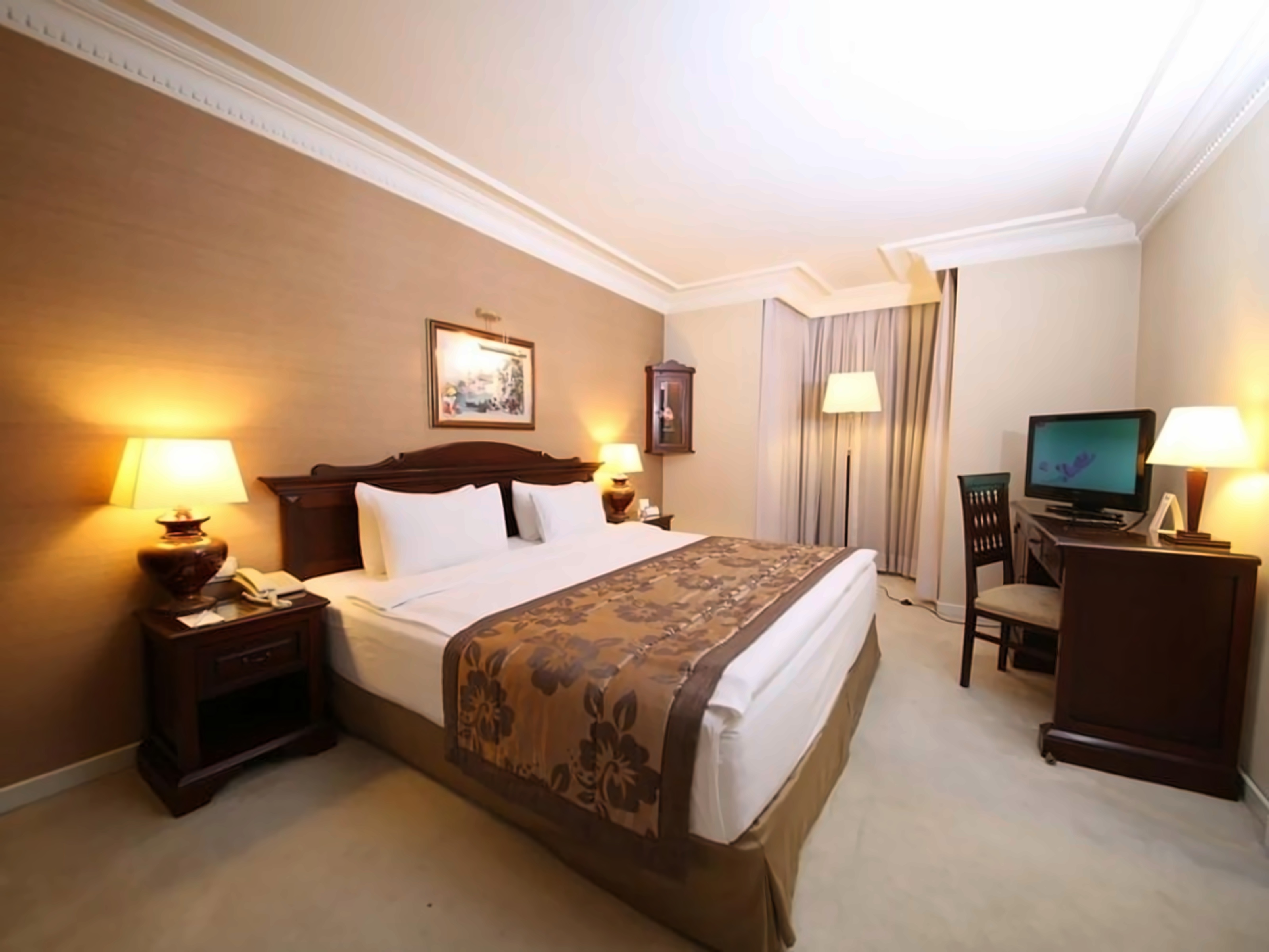 Cartoon Hotel photo 3