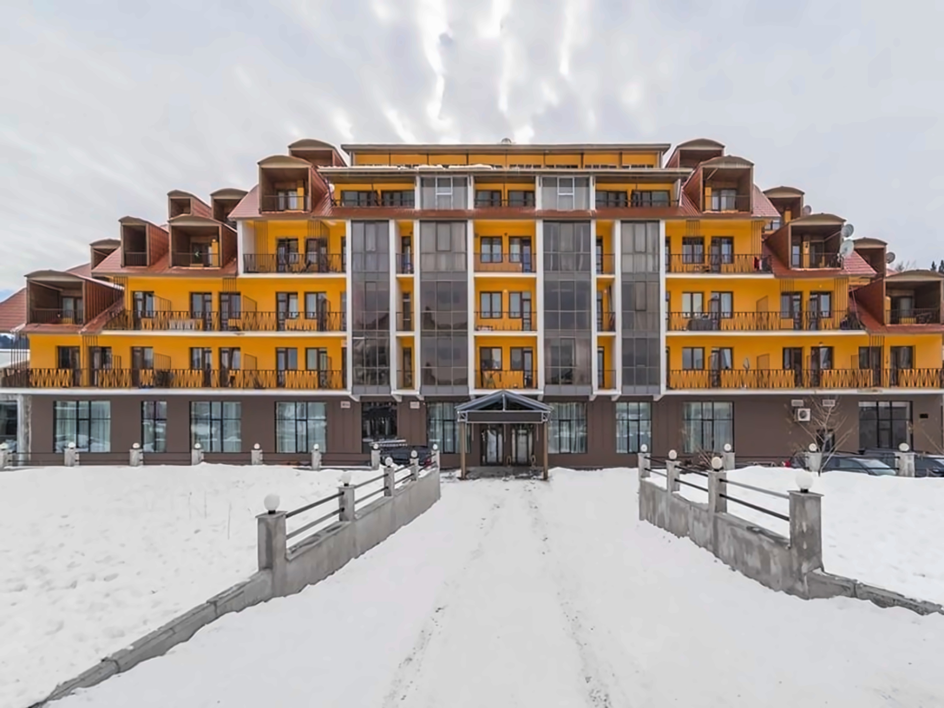 Snow Plaza photo 3