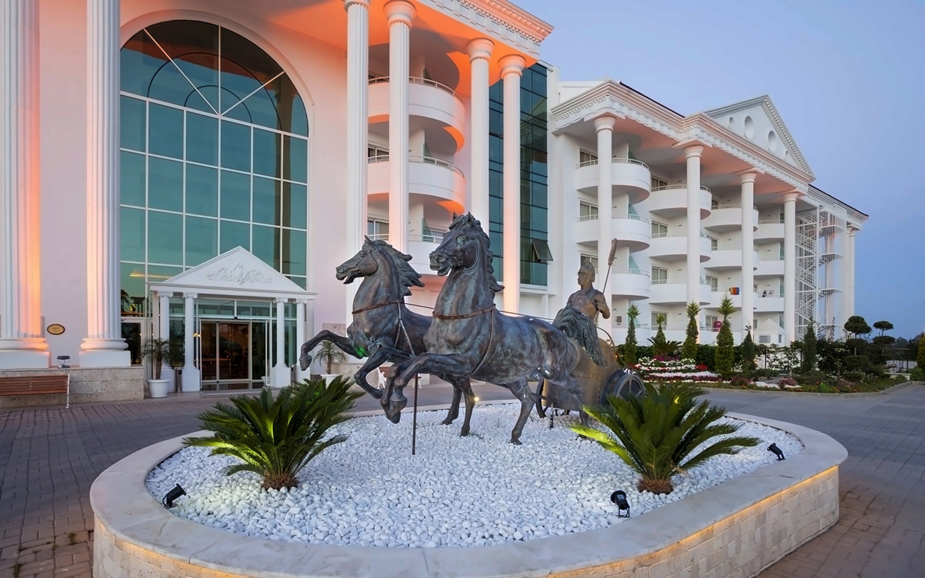 Roma Beach Resort & Spa photo 2