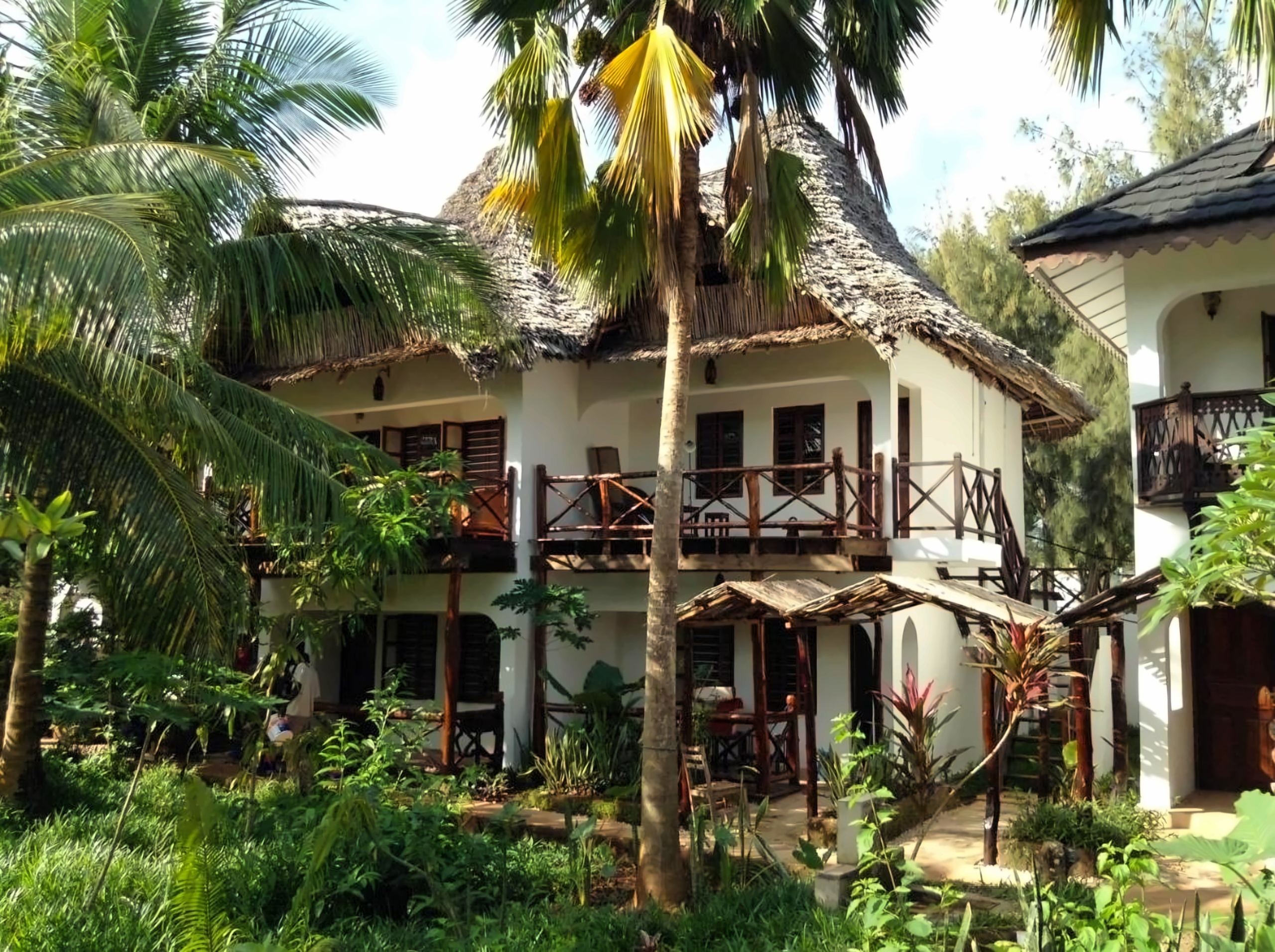 Langi Langi Beach Bungalows photo 3