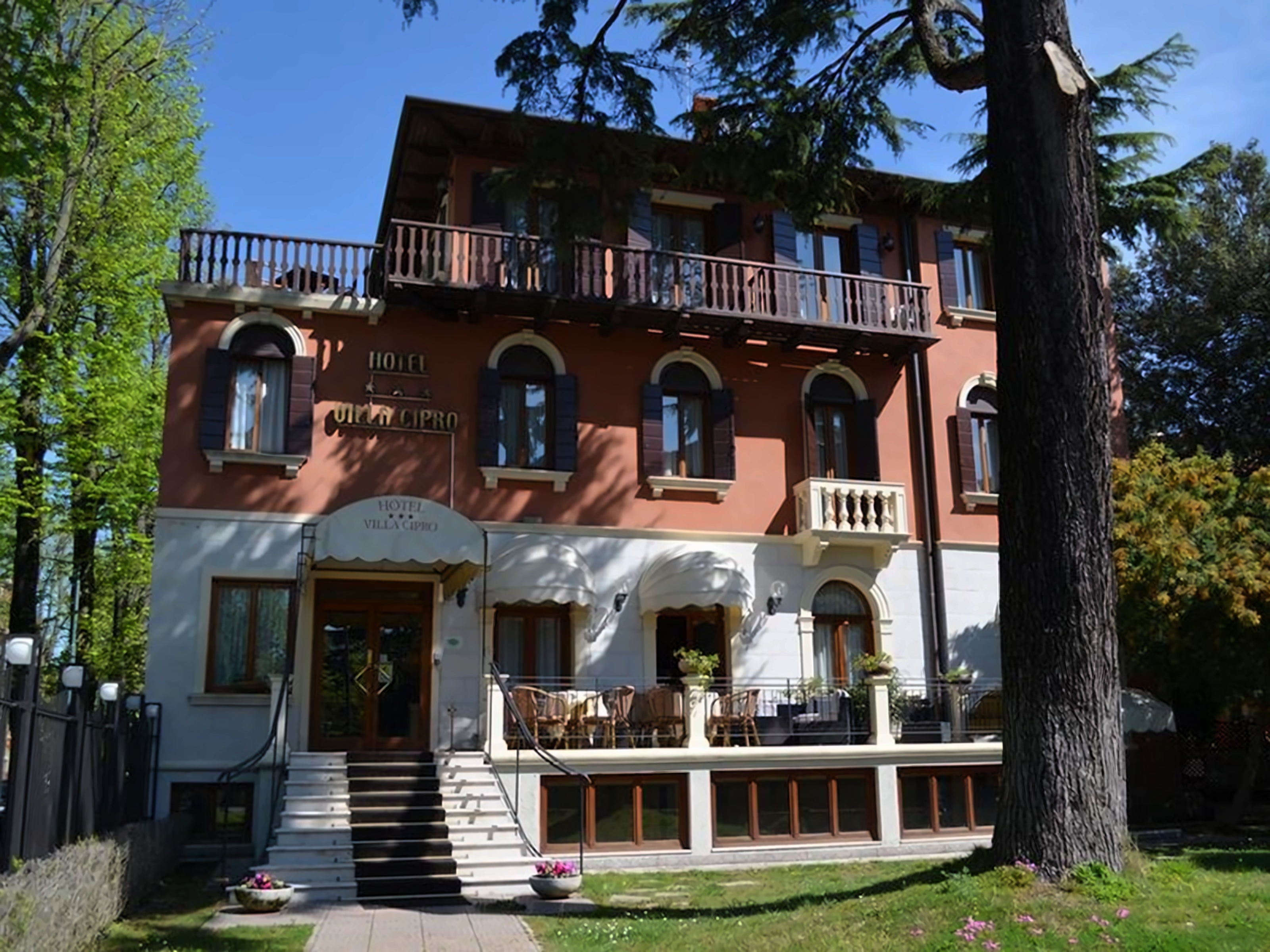 Villa Cipro photo 1