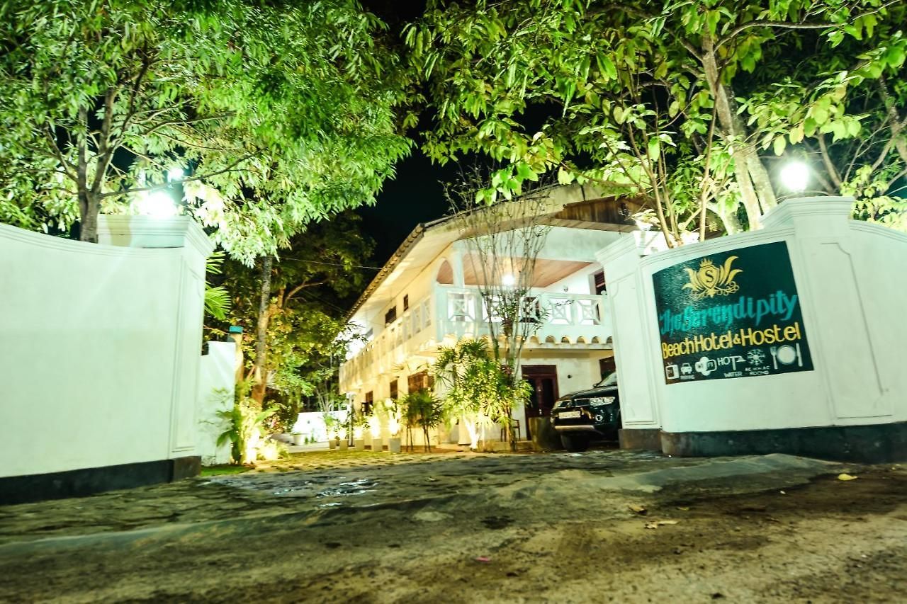 Serendipity Beach Hotel photo 2