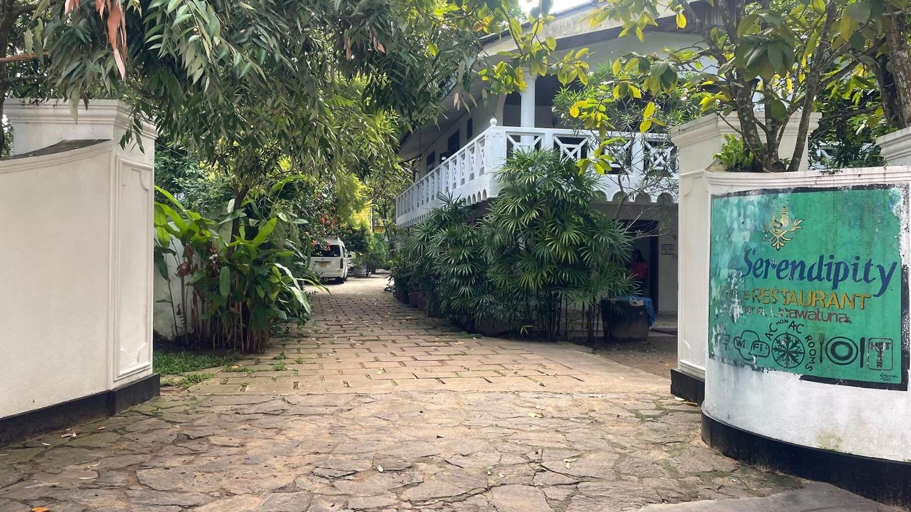 Serendipity Beach Hotel photo 7