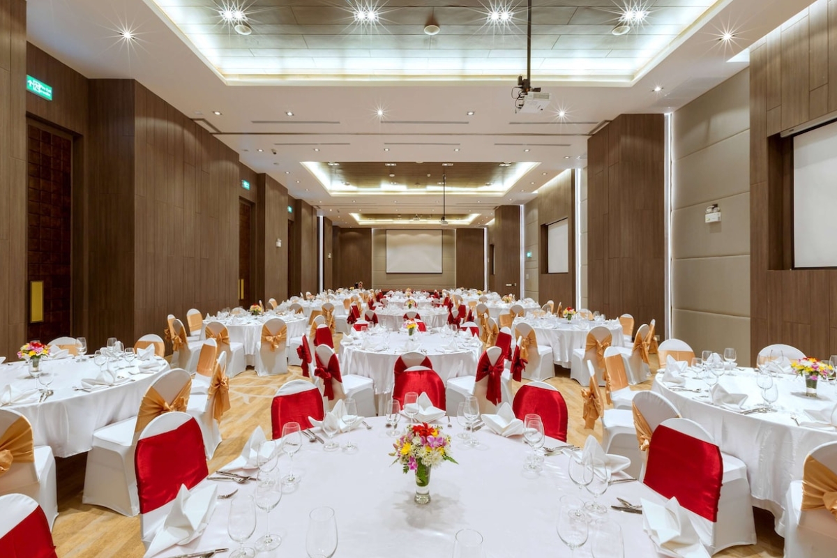 Radisson Red Phuket Patong Beach photo 9