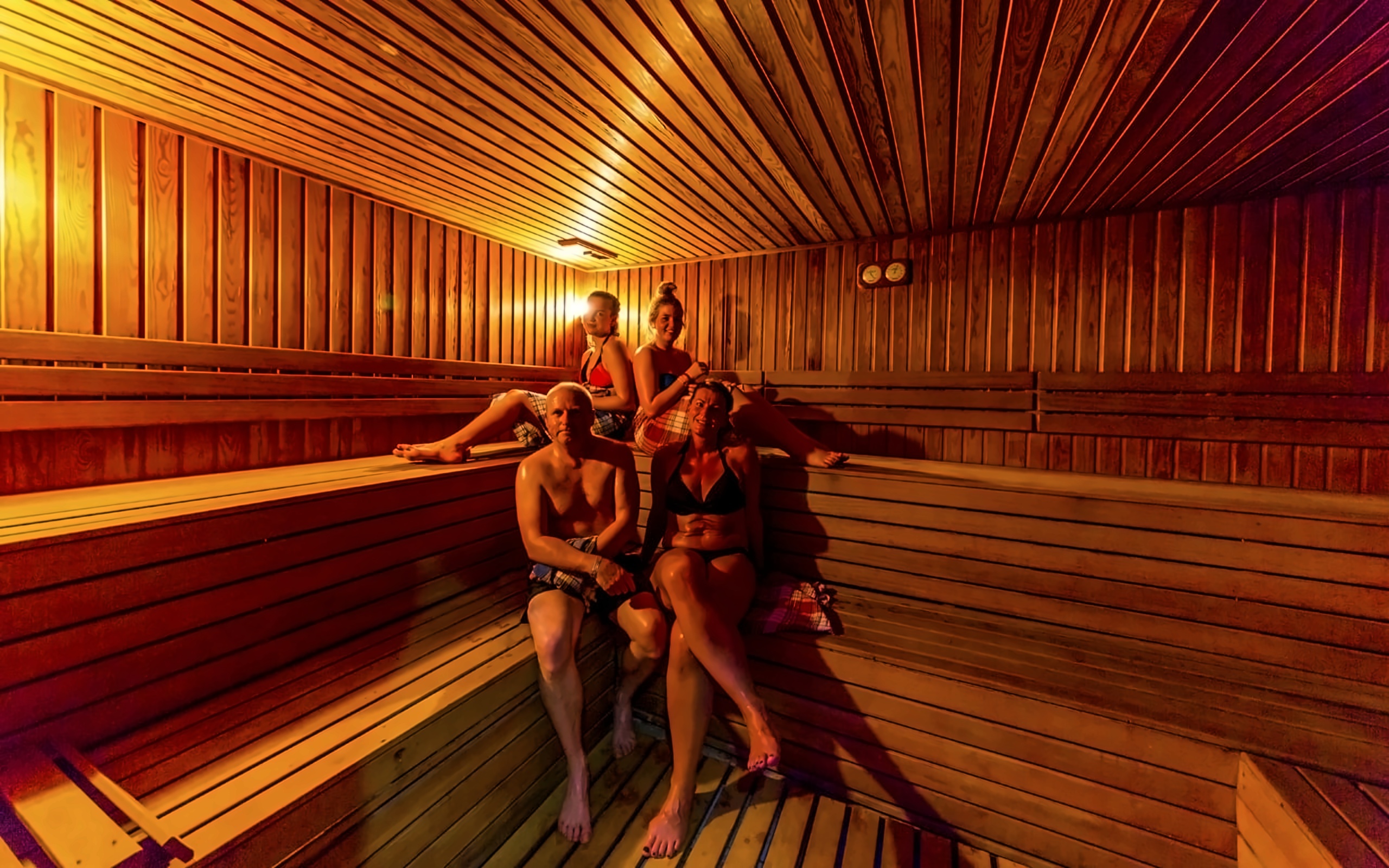 Cosmopolitian Resort Hotel photo 62