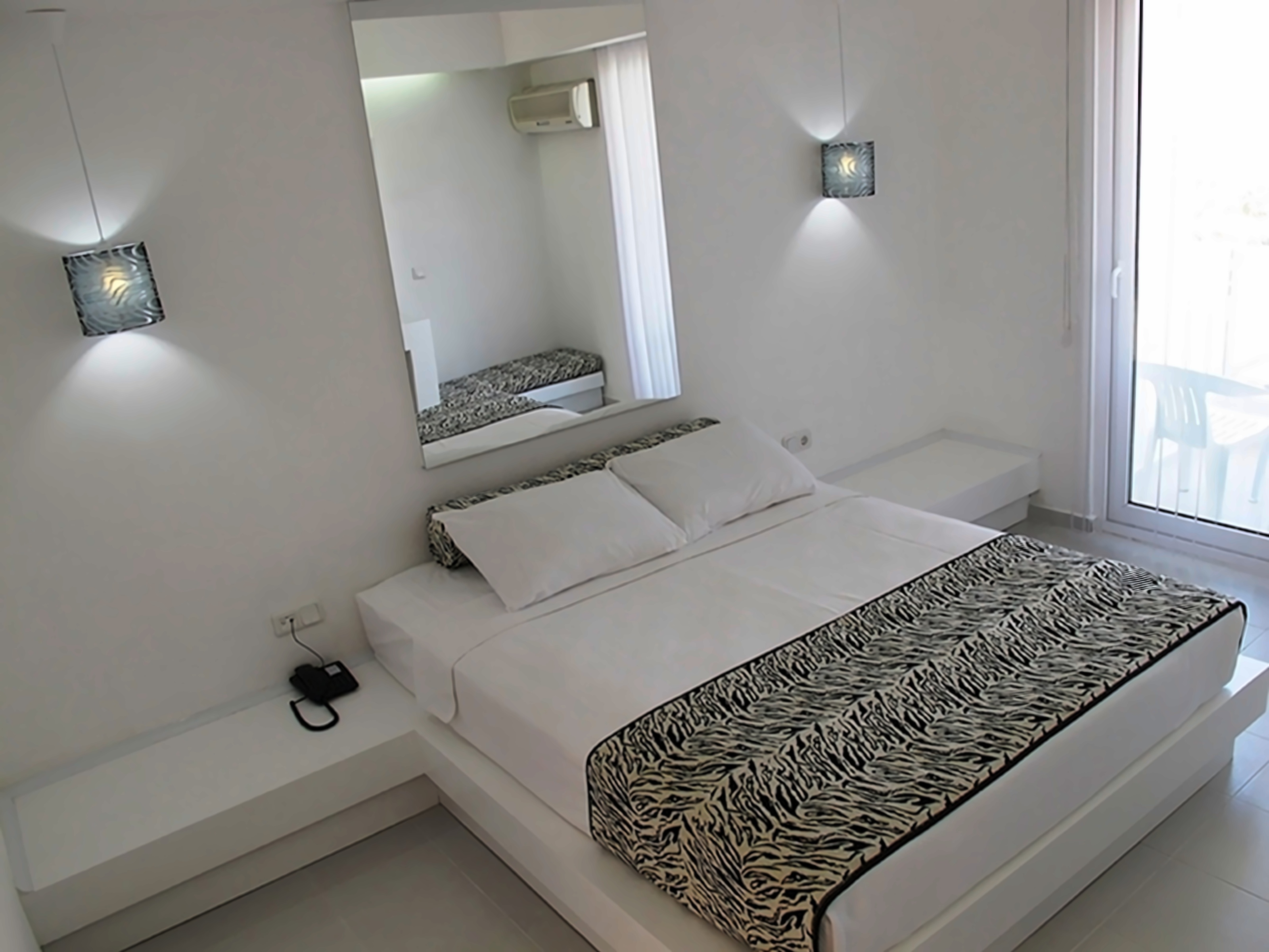 Casa Blanca Beach Hotel photo 7