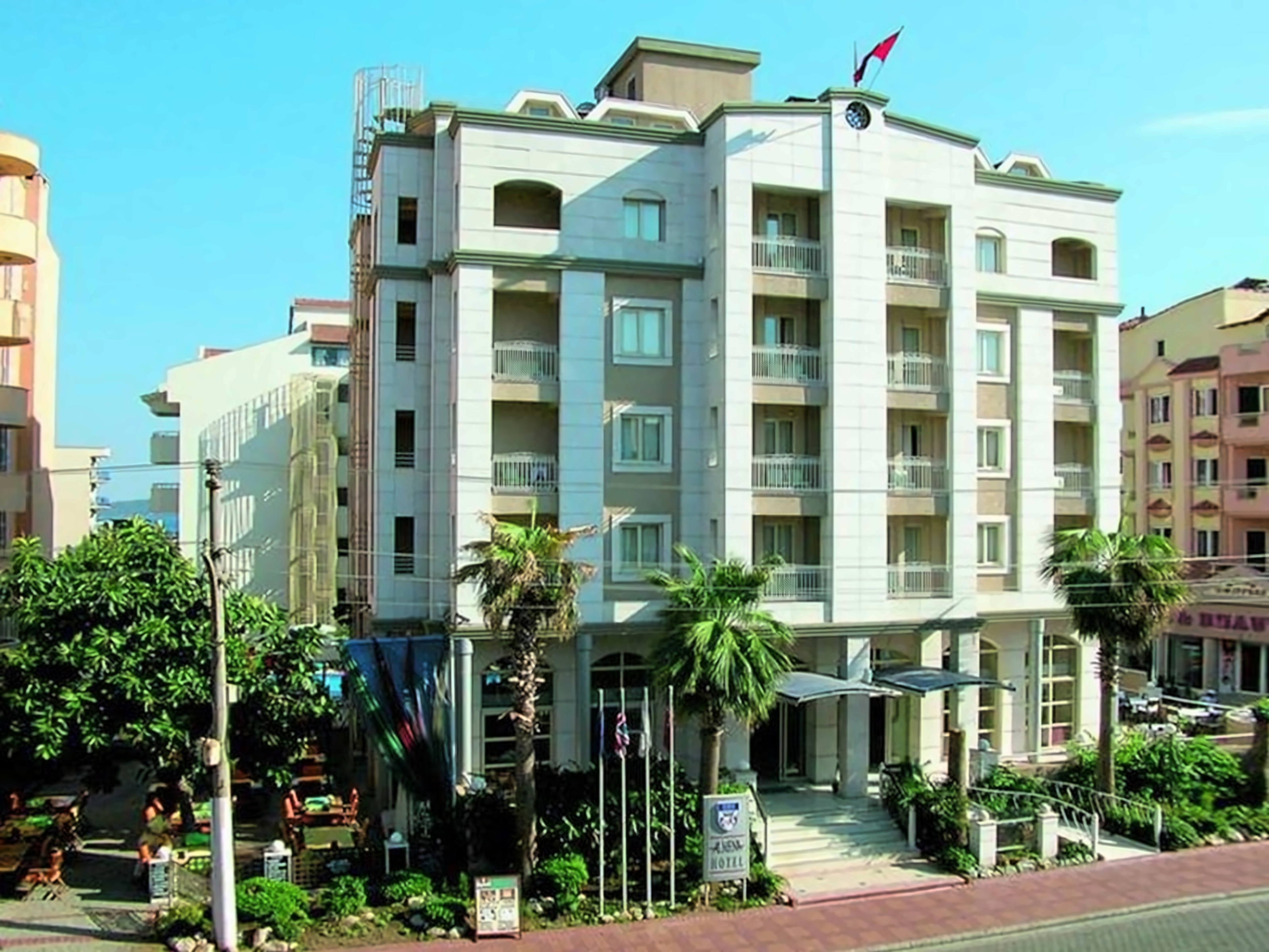 Almena Hotel pilt 1