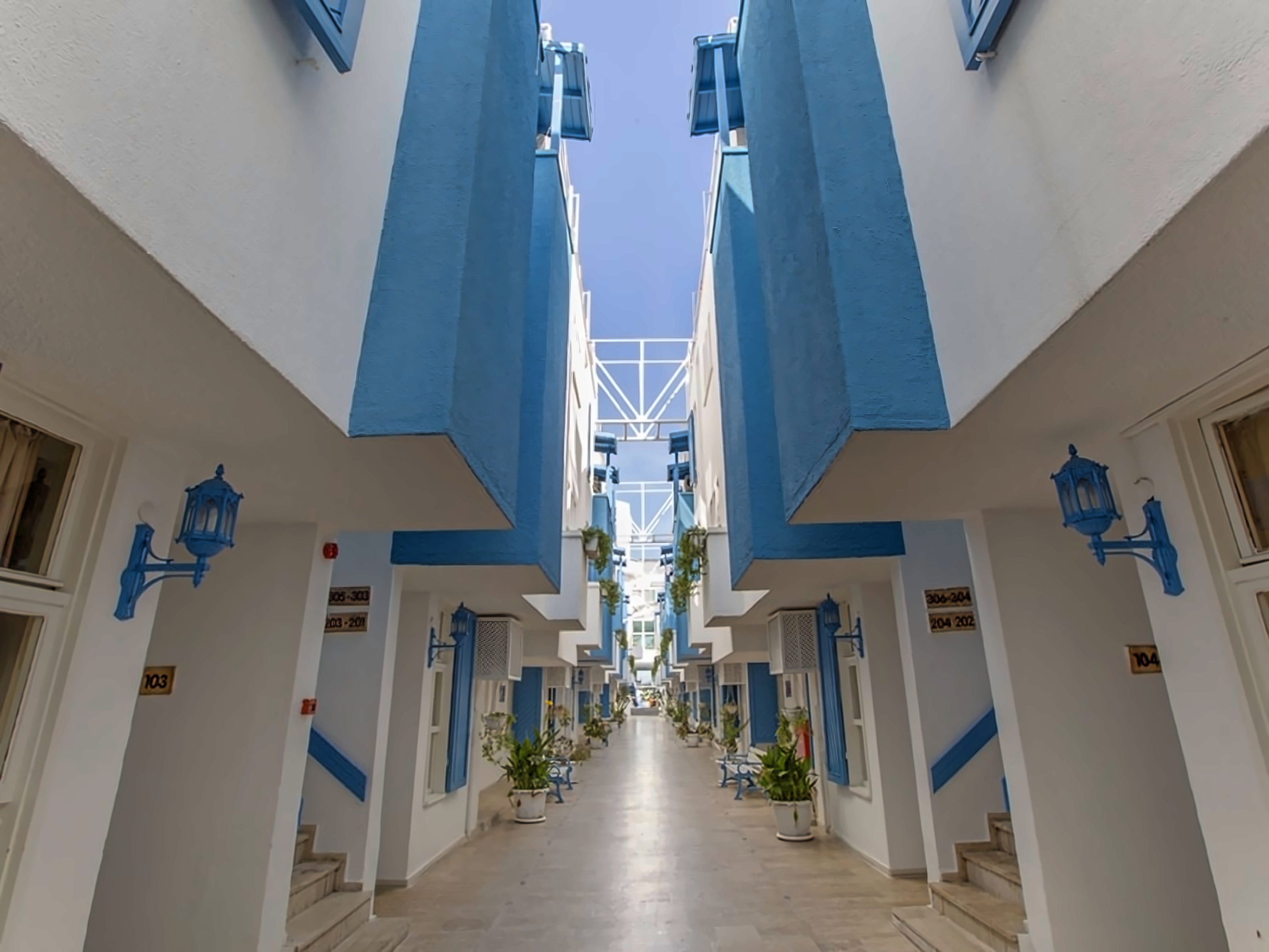 Bonn Beach Hotel By RRH&R photo 2