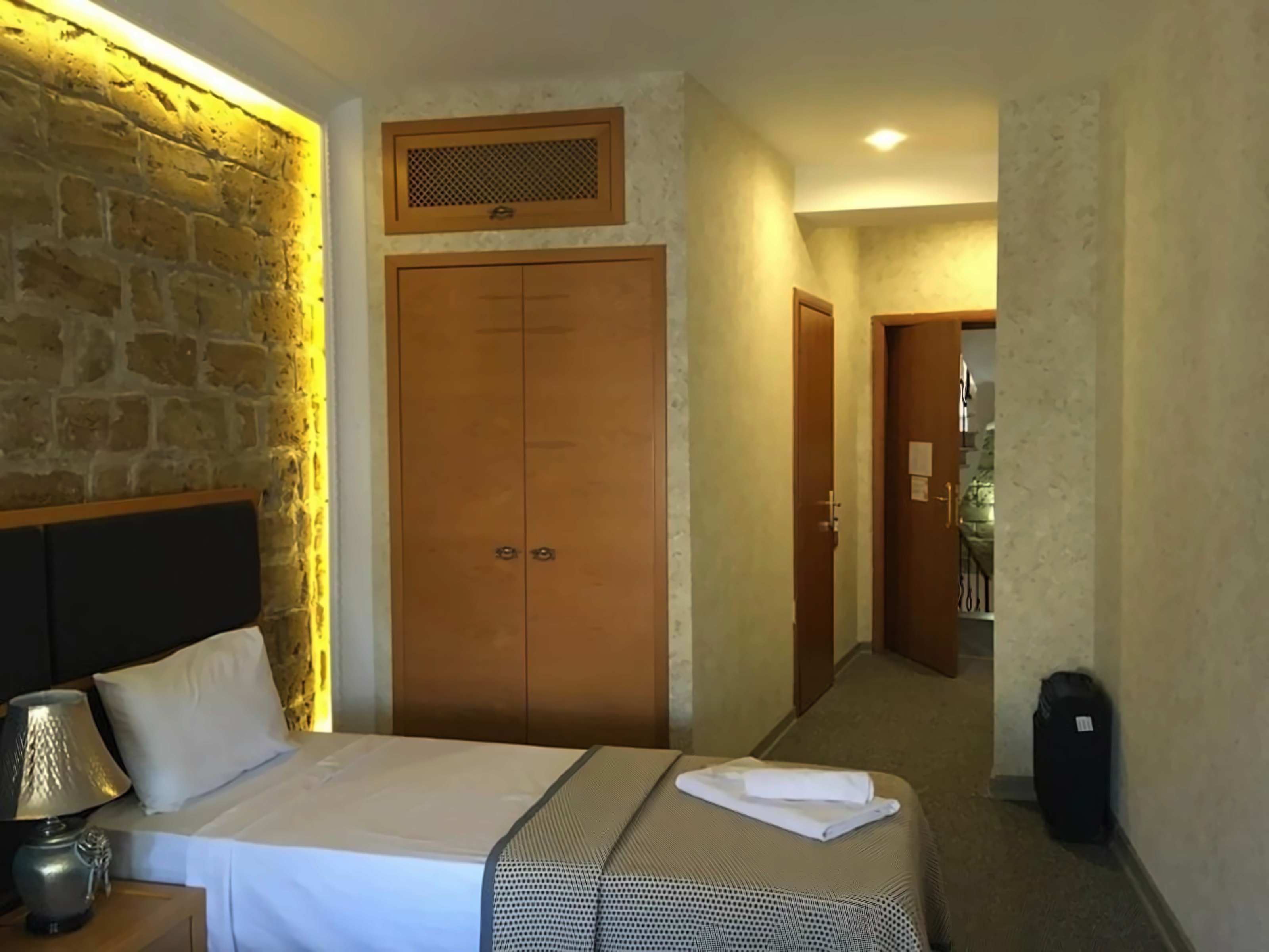 Old East Hotel photo 4