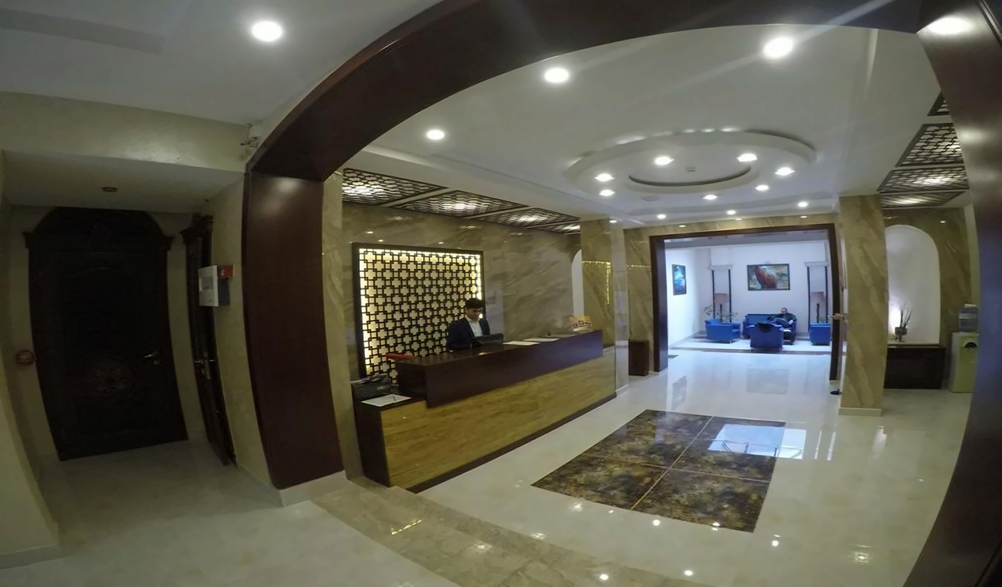 Premier Hotel photo 4