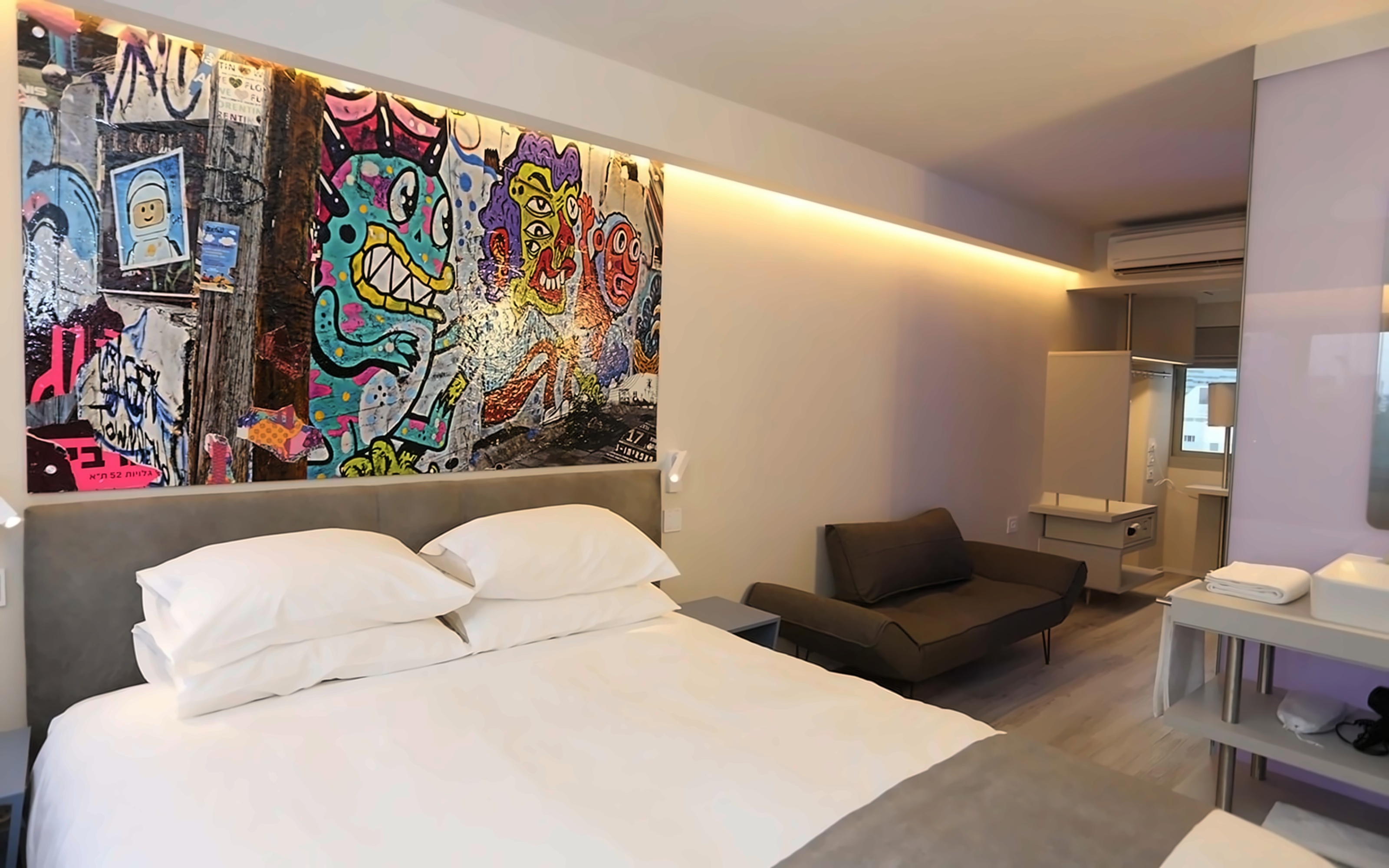 Link Hotel & Hub photo 18