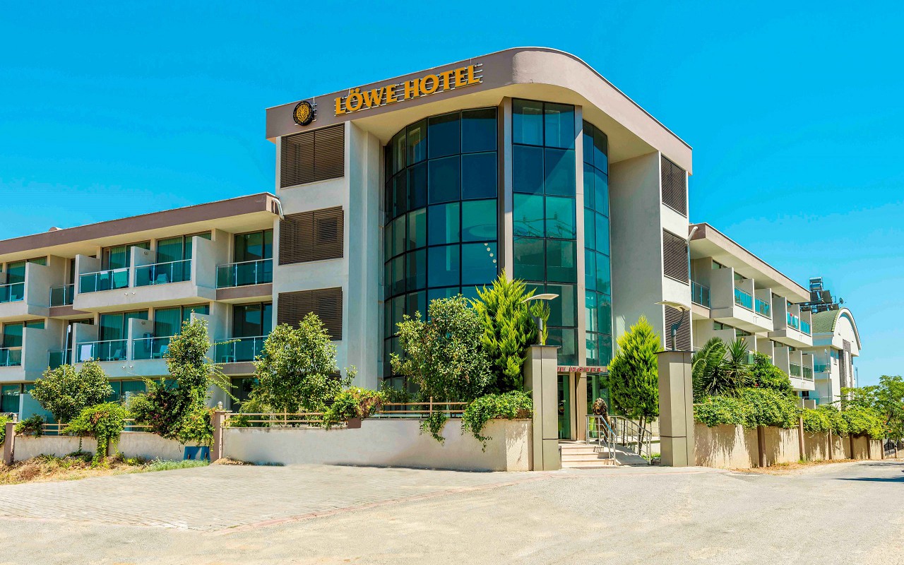 Lowe Hotel Side pilt 1