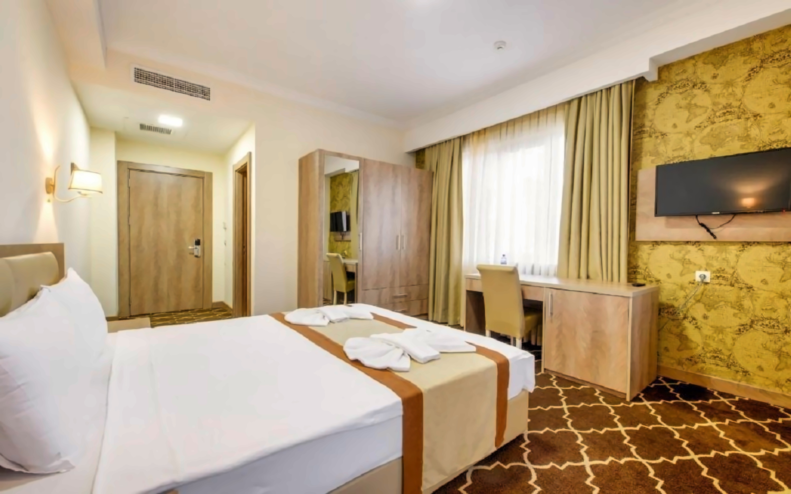 Gallery Inn photo 3