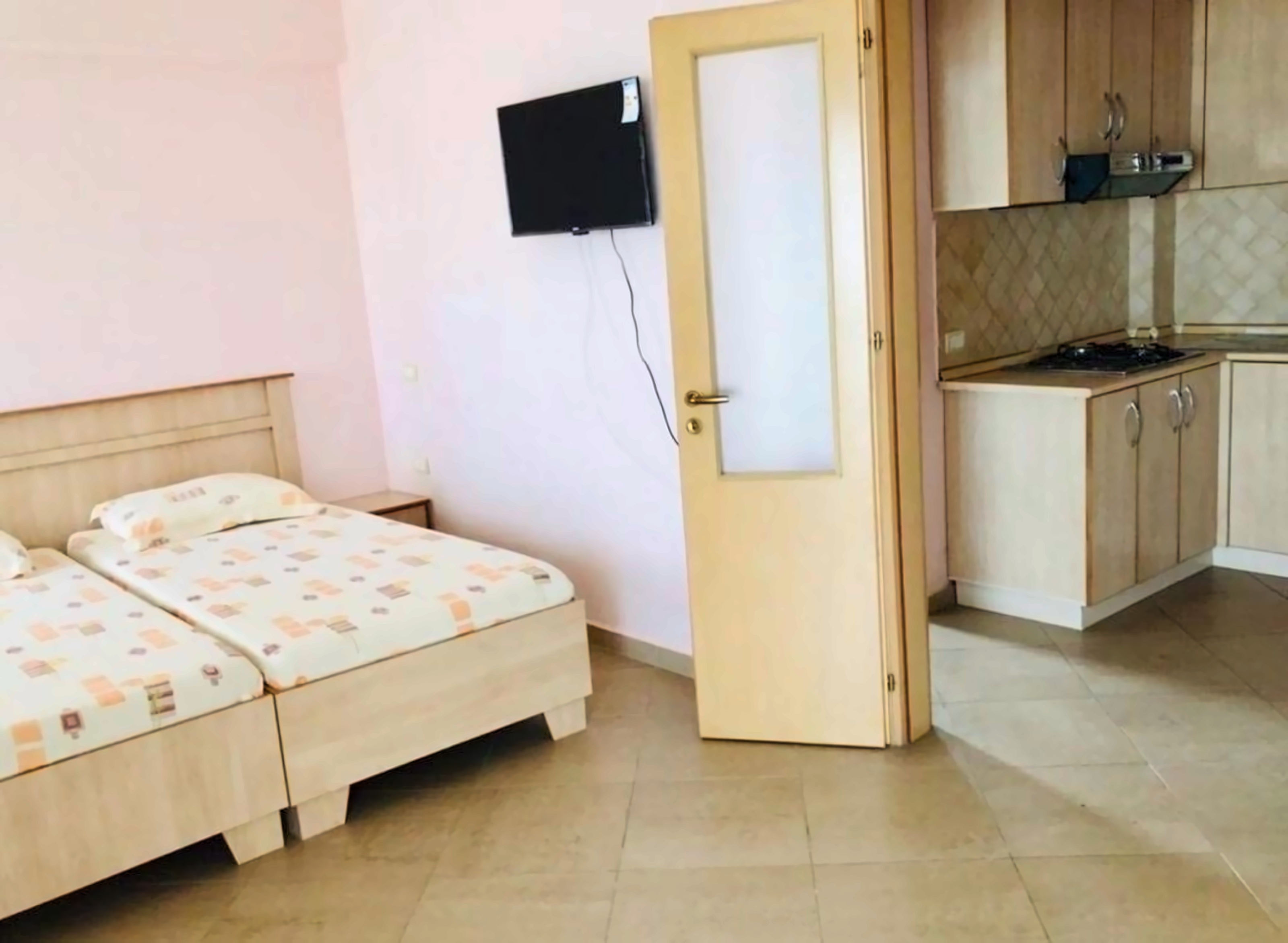 Hotel SUNSET GL (ex. Vila Bregdeti) pilt 1