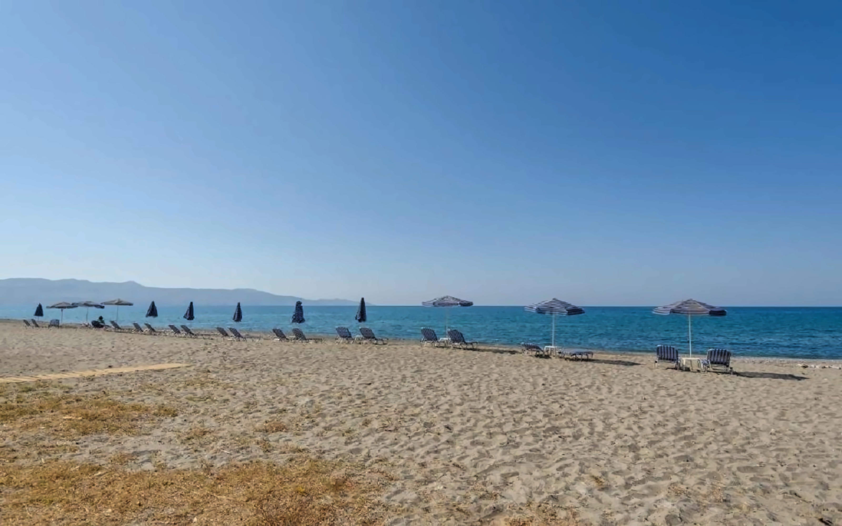 Kostakis Beach Apartments photo 4