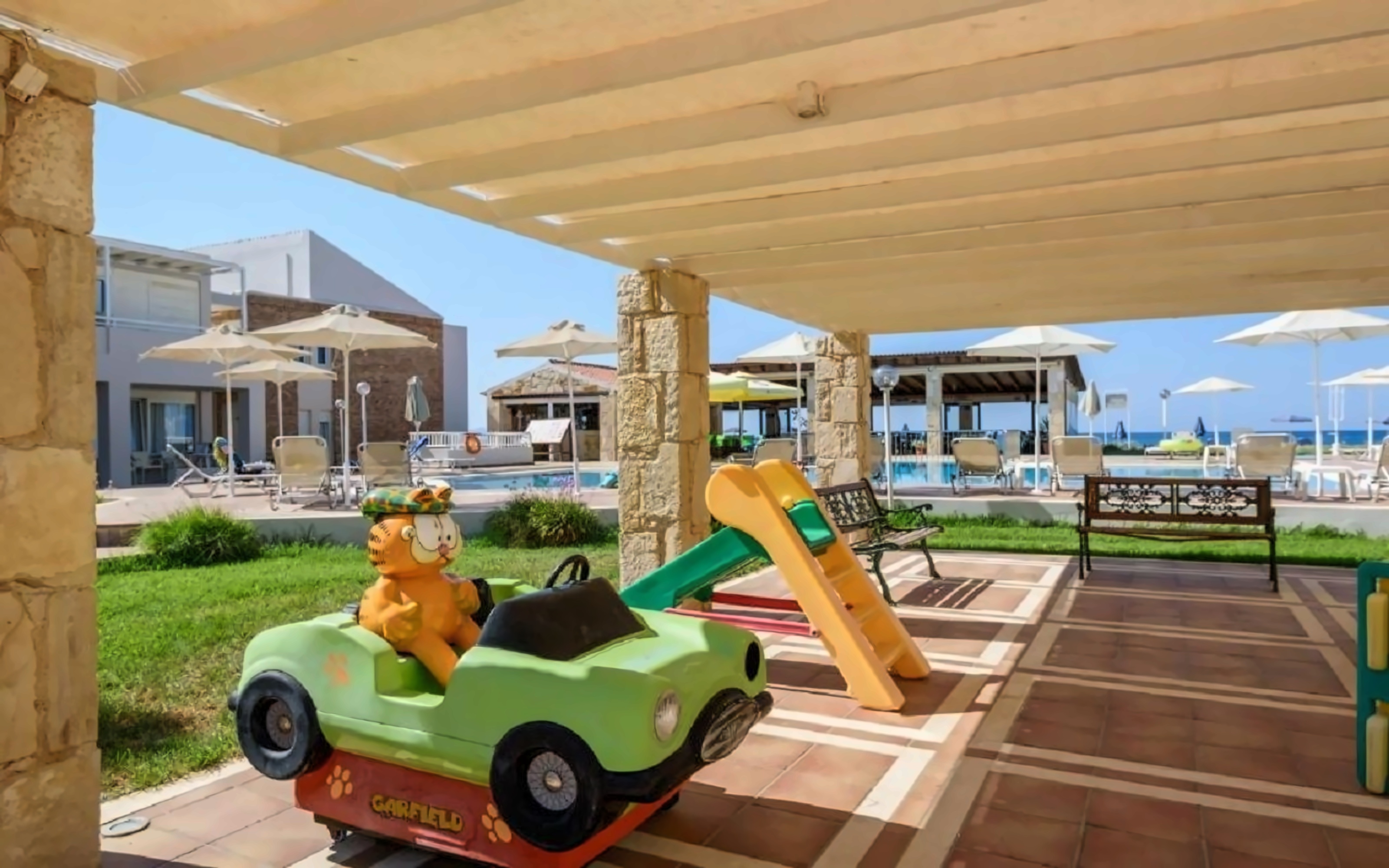 Kostakis Beach Apartments photo 7