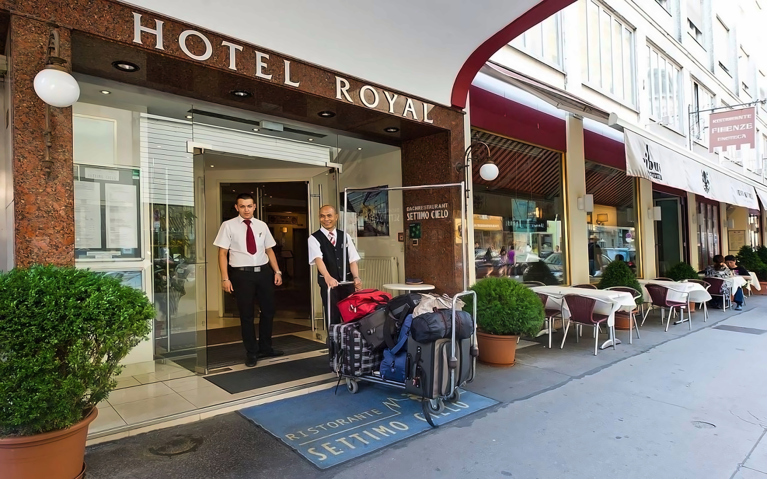 Royal Hotel photo 5
