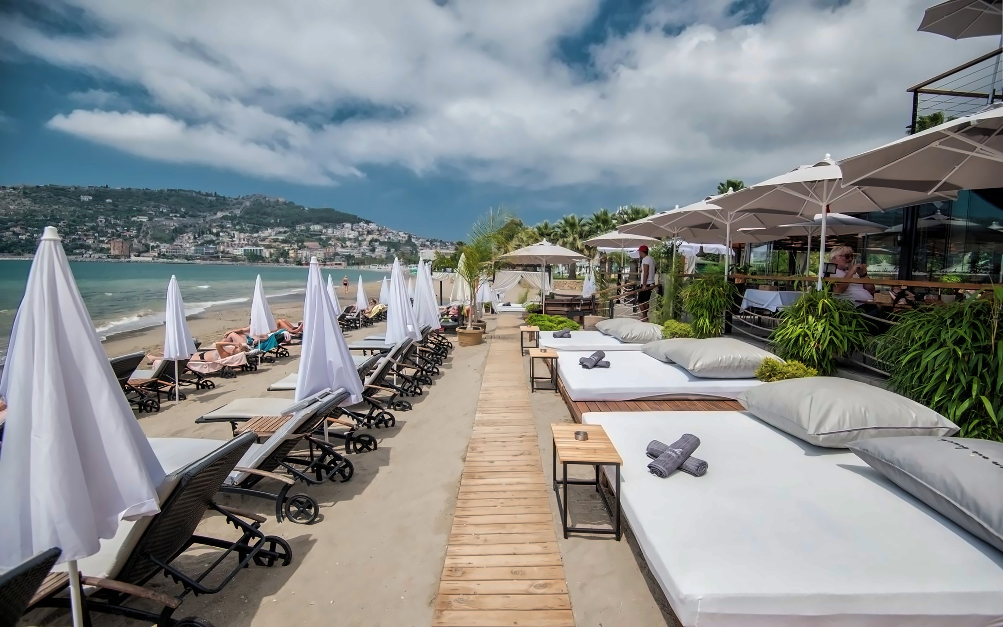 Sun Hotel By En Vie Beach photo 7