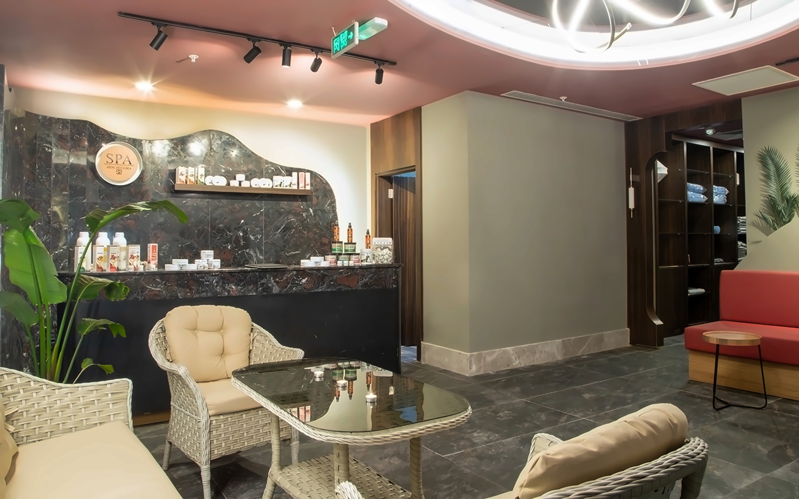 Side Zeugma (Adults Only +16) pilt 18