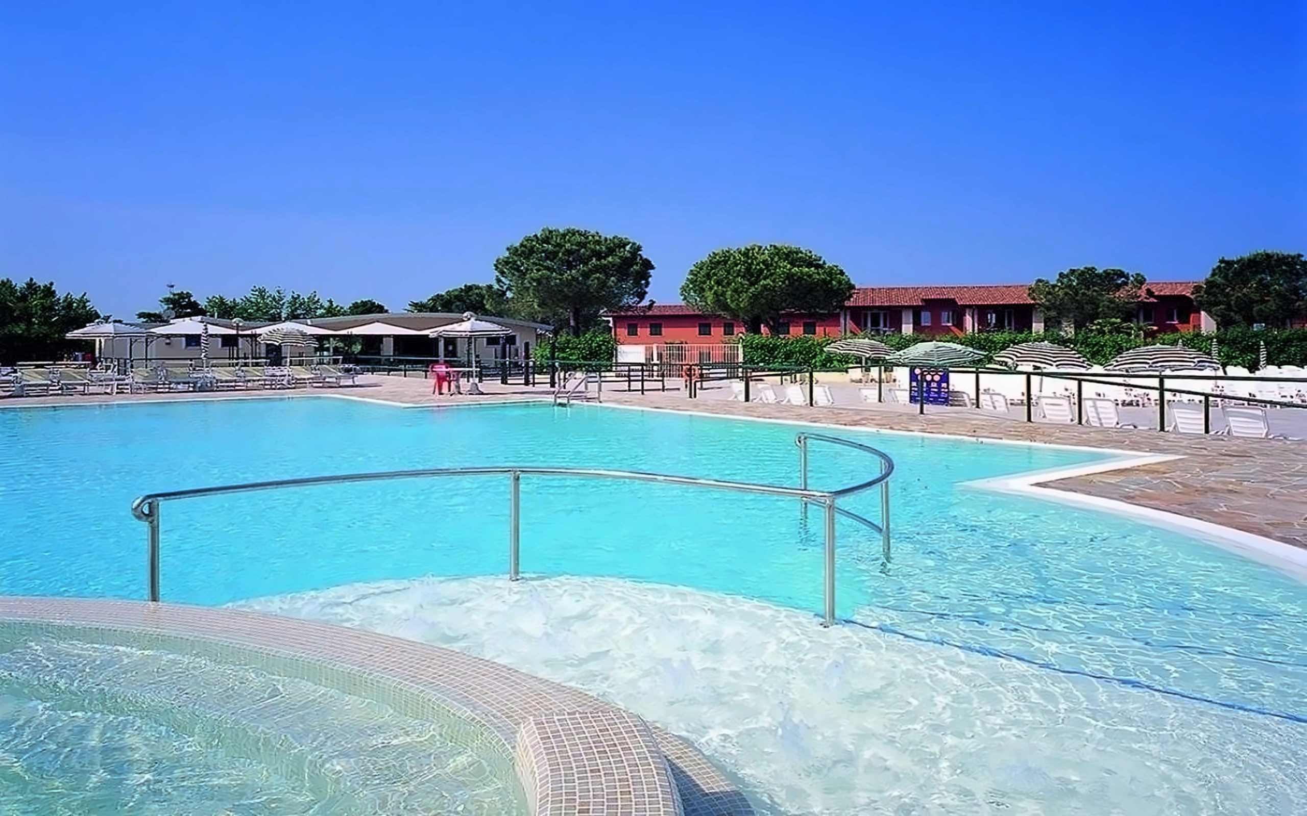 The Garda Village photo 8