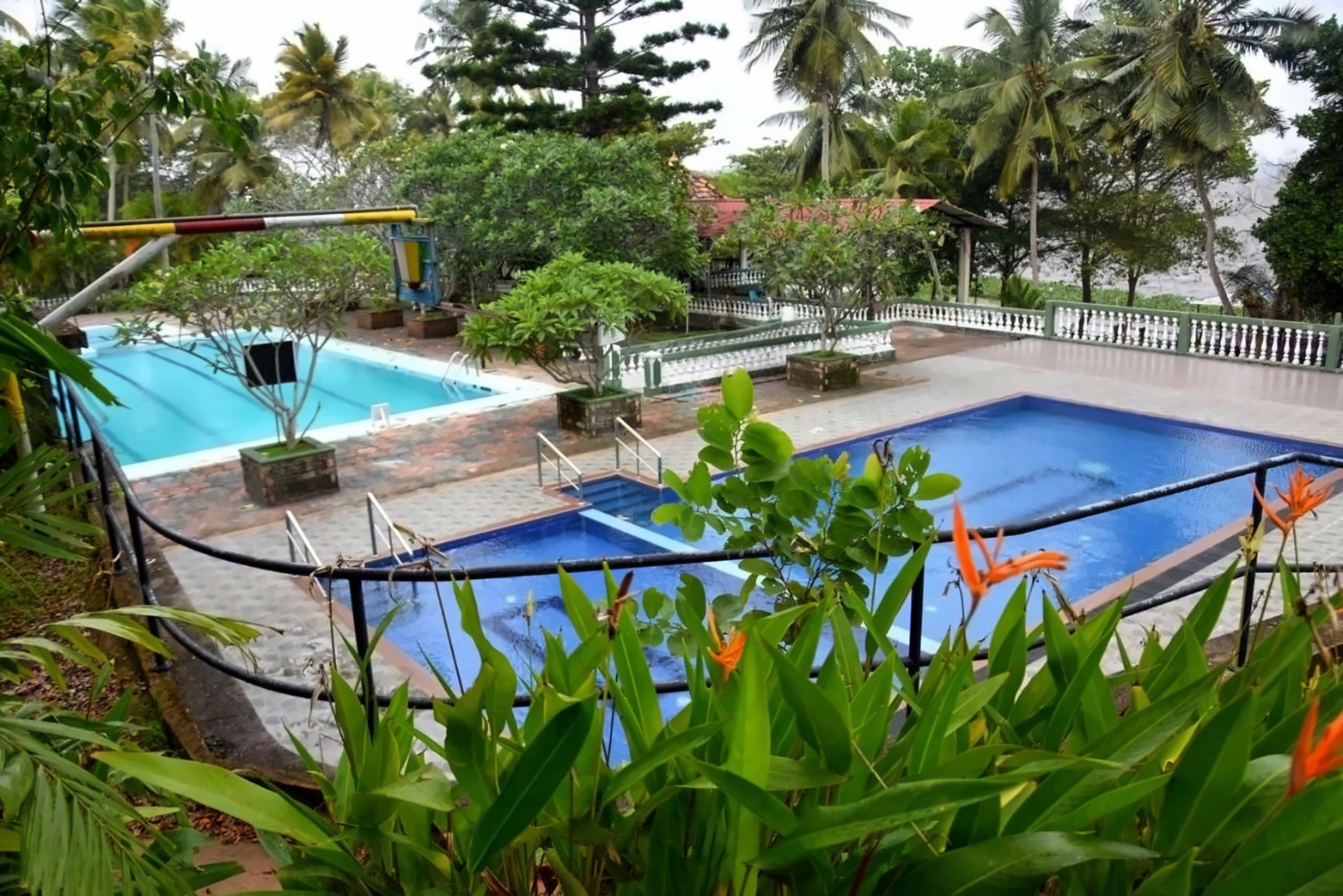 Life Ayurveda Resort photo 3