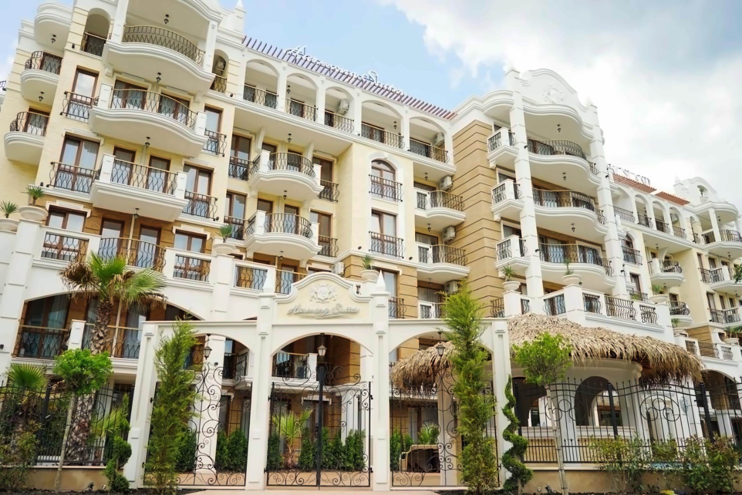 Harmony Suites Dream Island Aparthotel photo 5