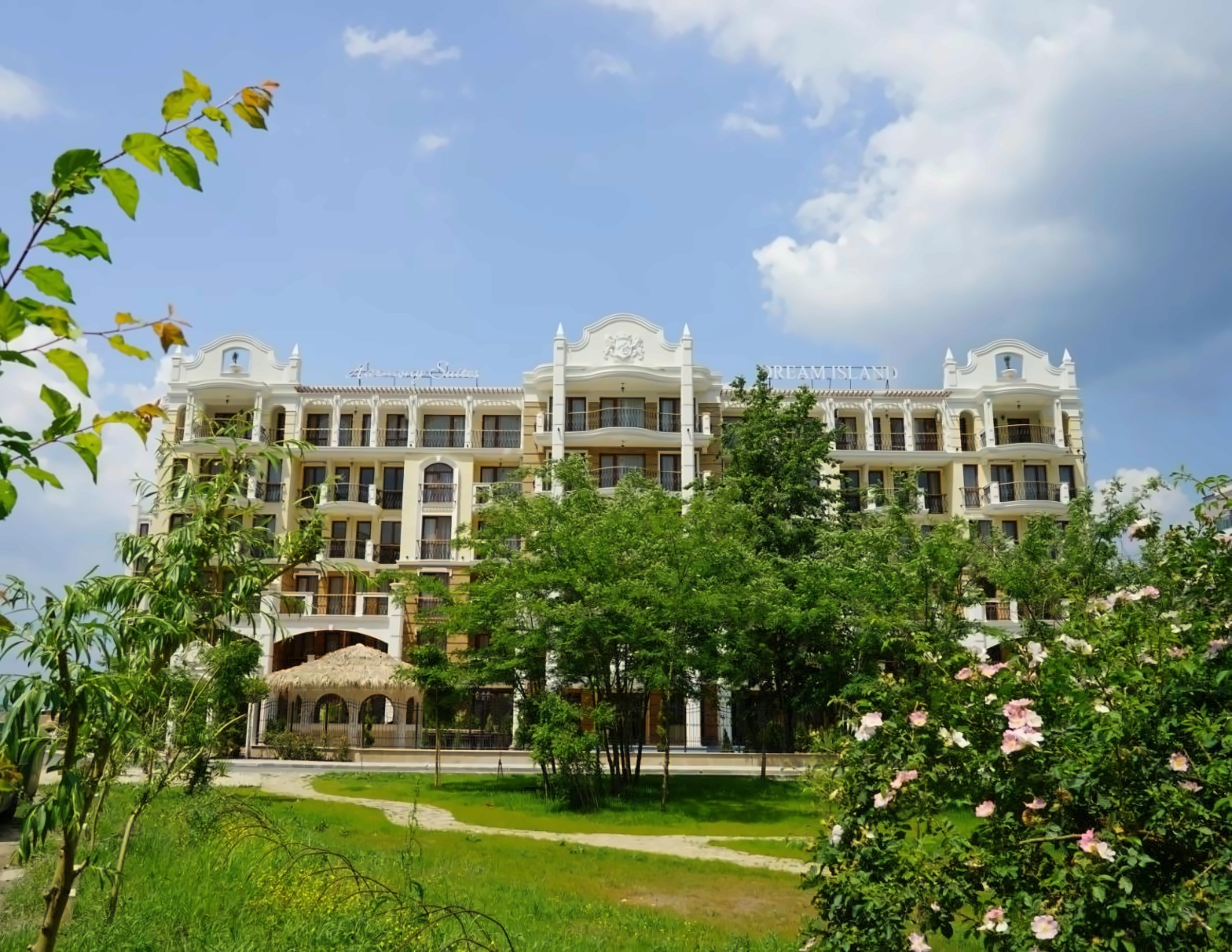 Harmony Suites Dream Island Aparthotel photo 6