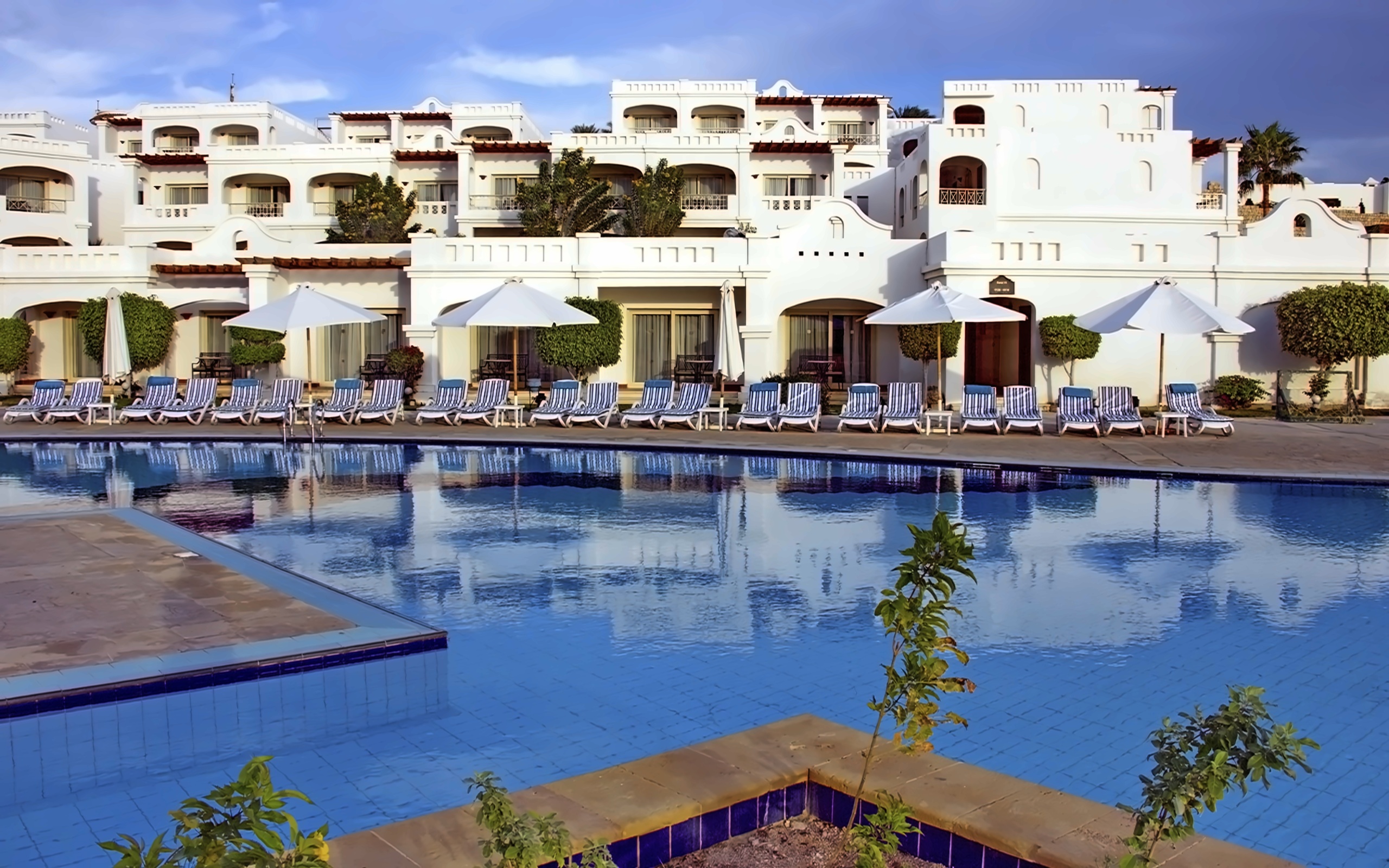 Continental Plaza Beach & Aqua Park Resort photo 1