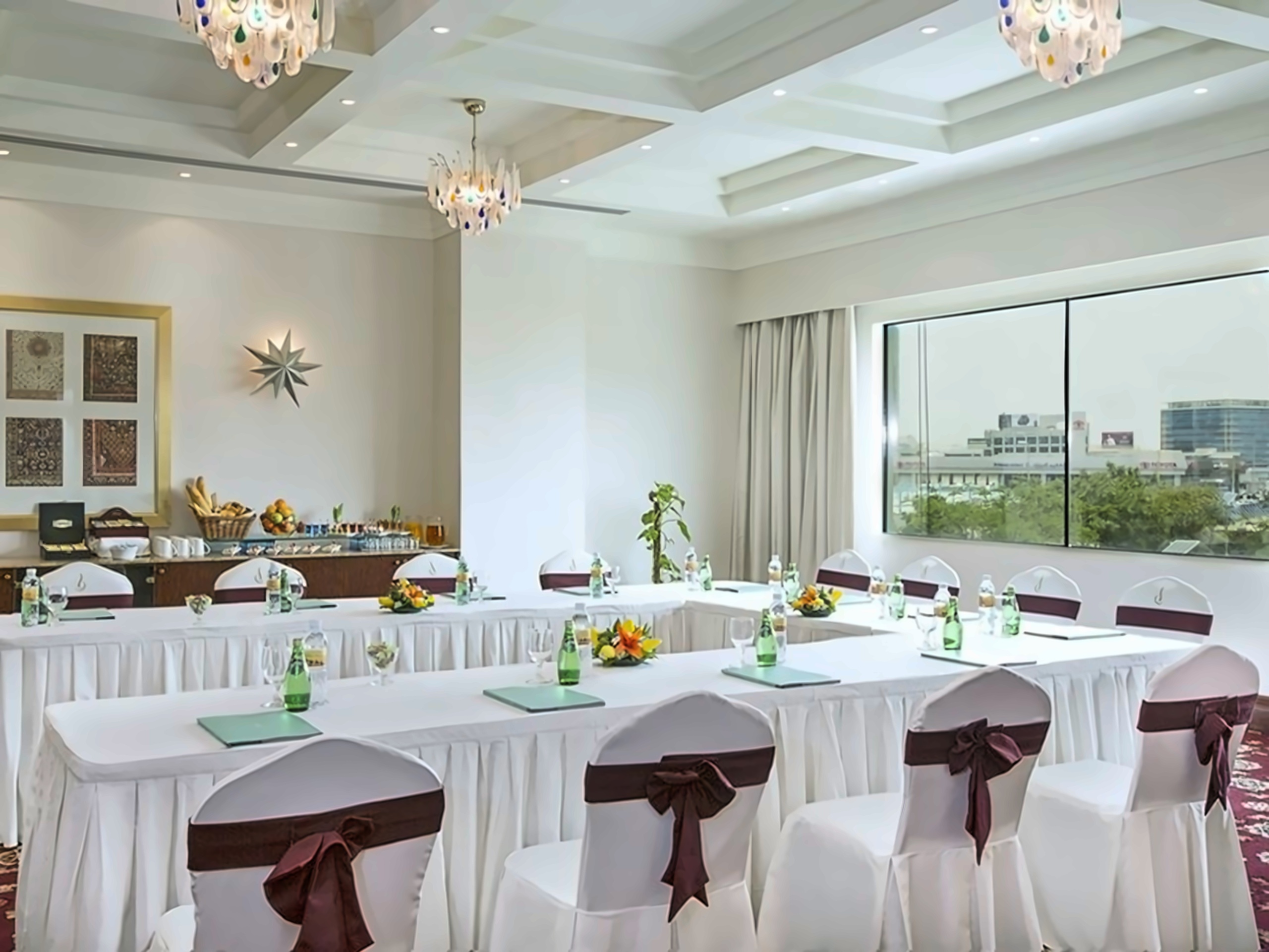 City Seasons Suites Poză 18