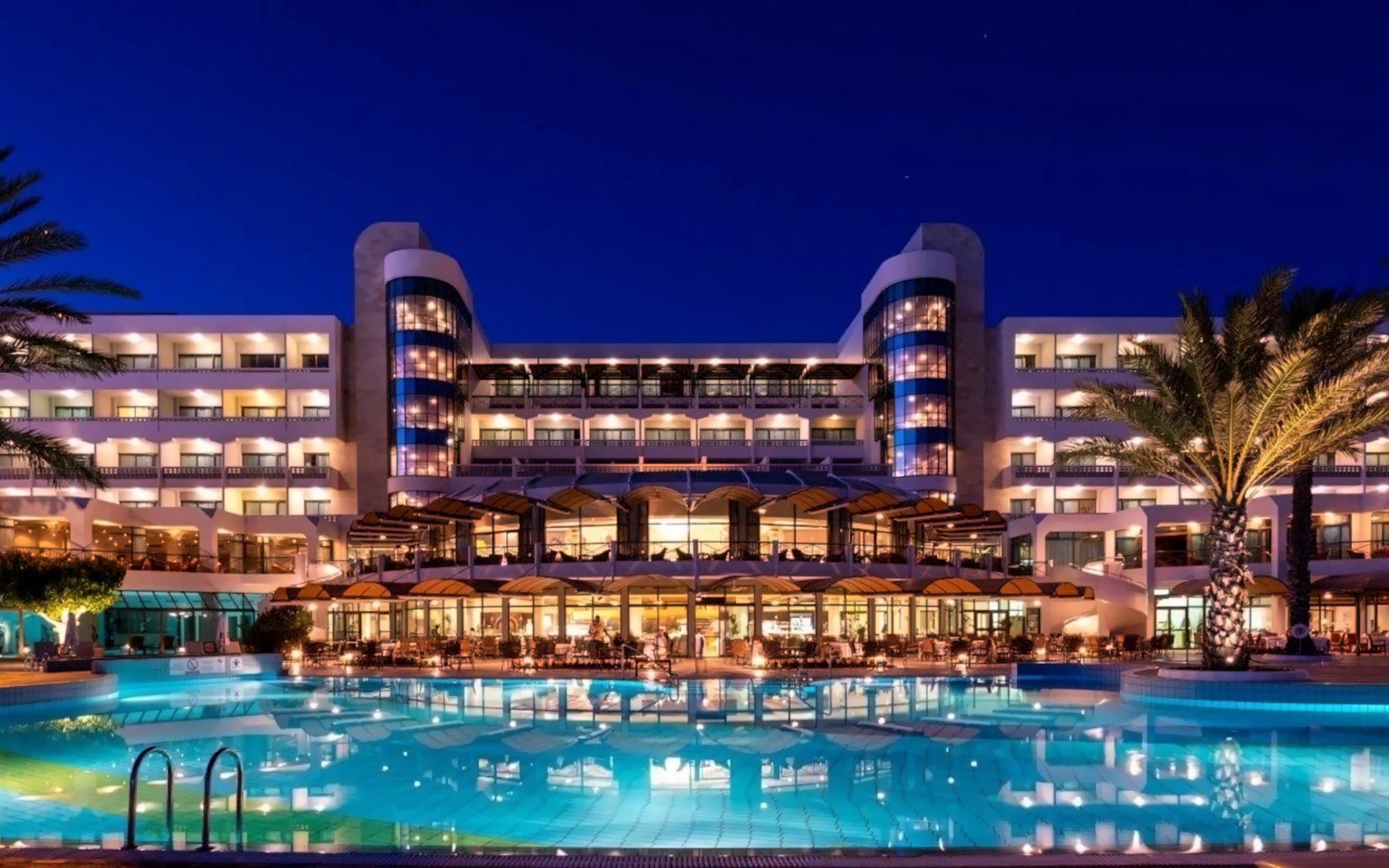 Constantinou Bros Athena Beach Hotel attēls 2