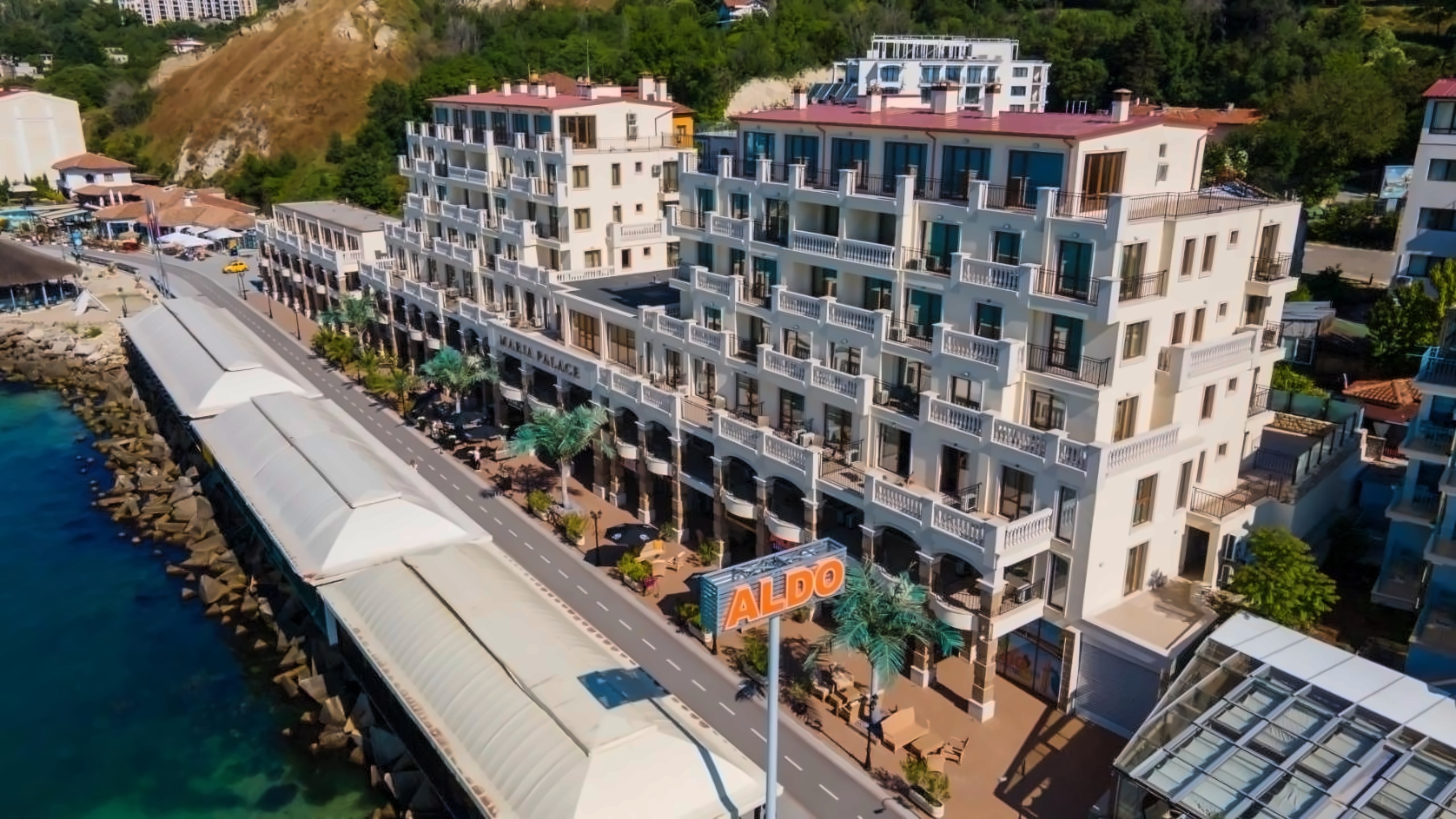 Maria Palace Aparthotel photo 3