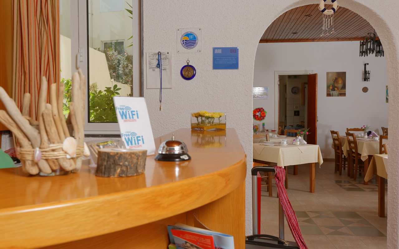 Zorbas Hotel photo 4