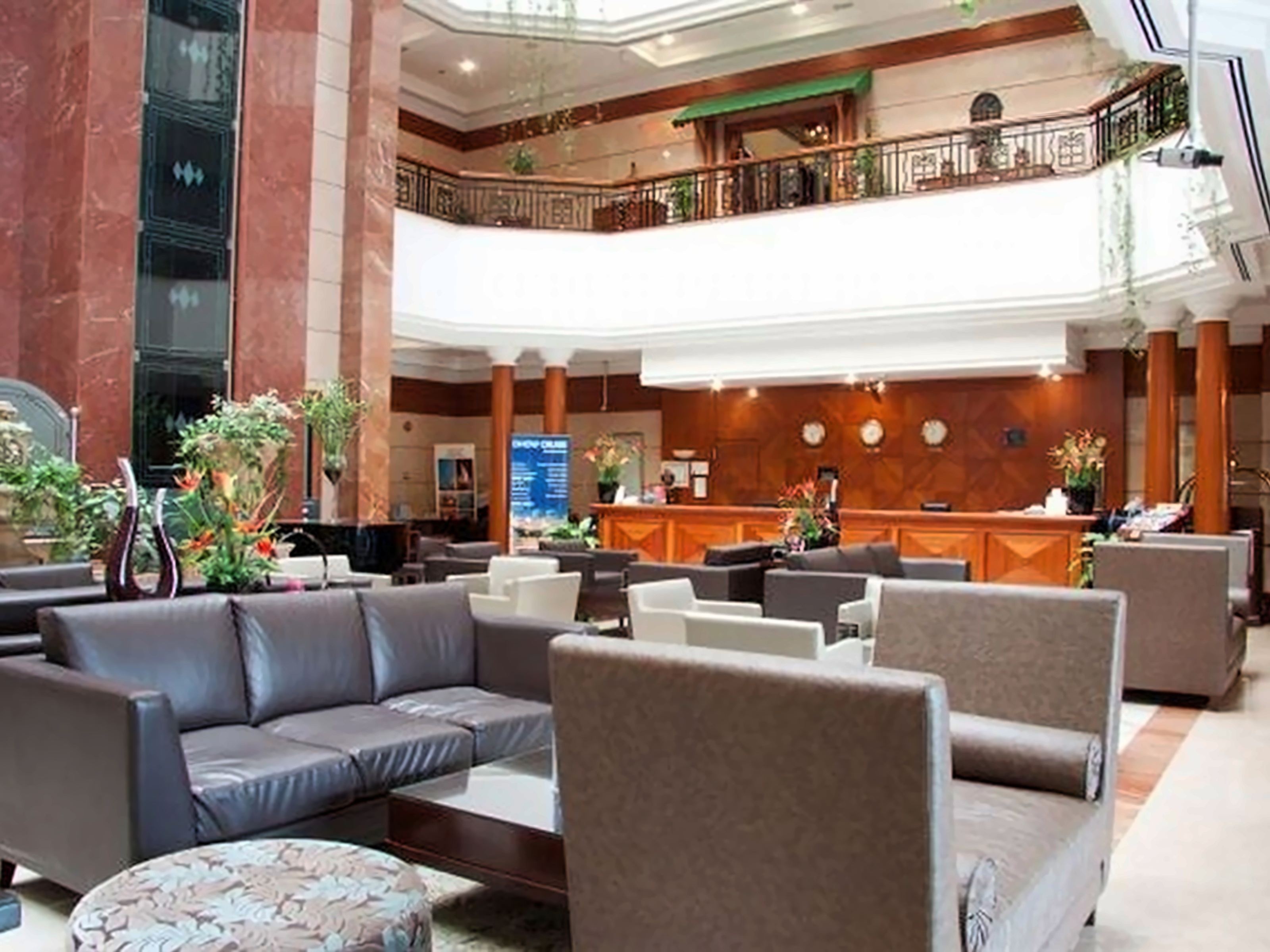 Regent Palace Hotel photo 2