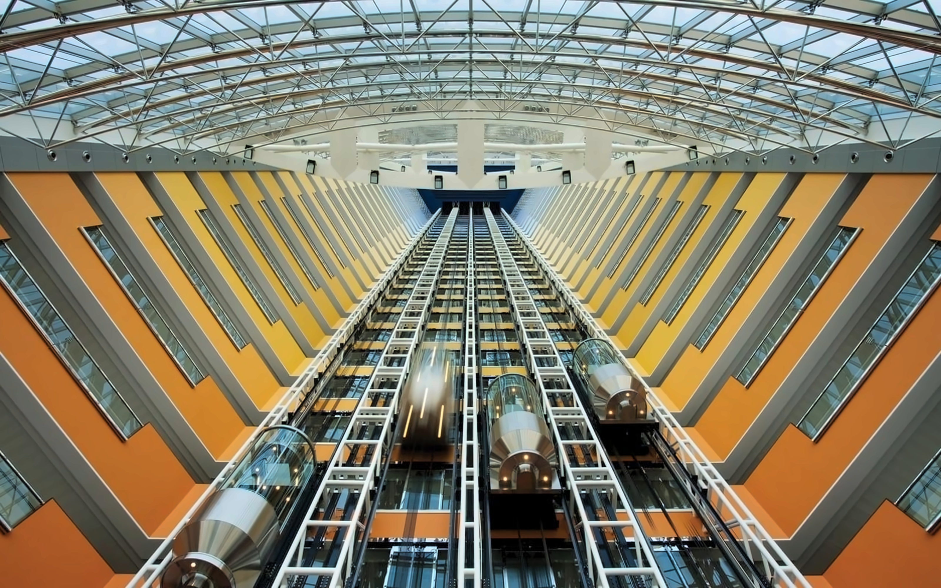 Jumeirah Emirates Towers Dubai photo 2