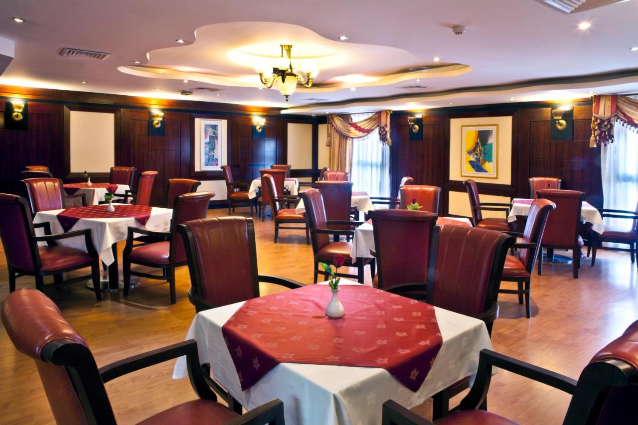 Landmark Plaza Hotel photo 6