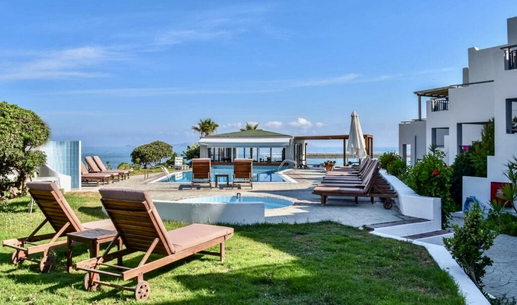 Yria Beach Hotel pilt 3