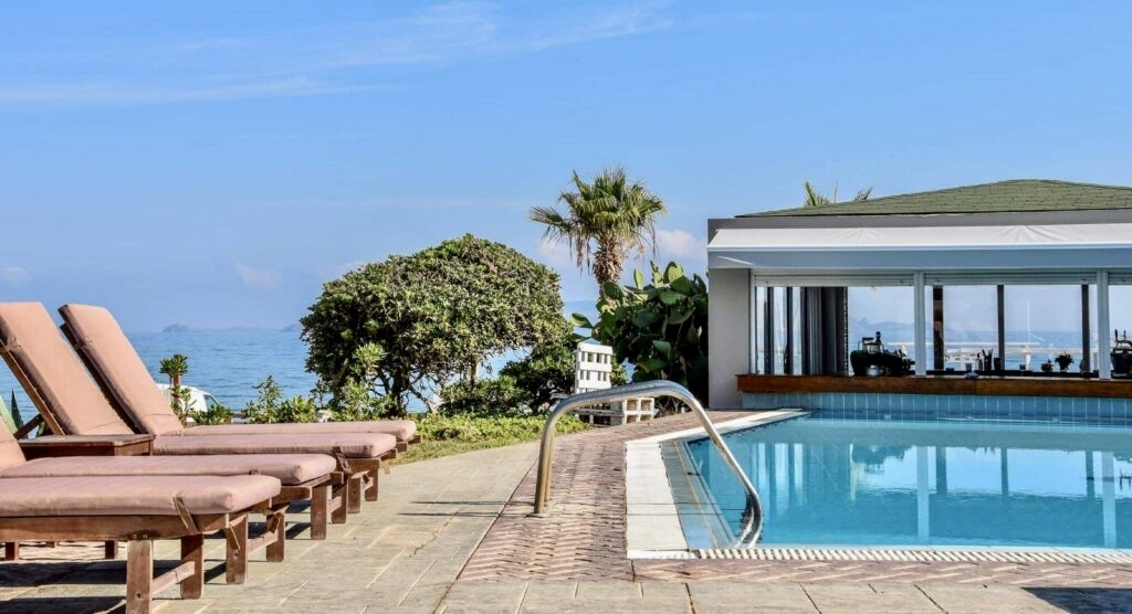 Yria Beach Hotel pilt 5