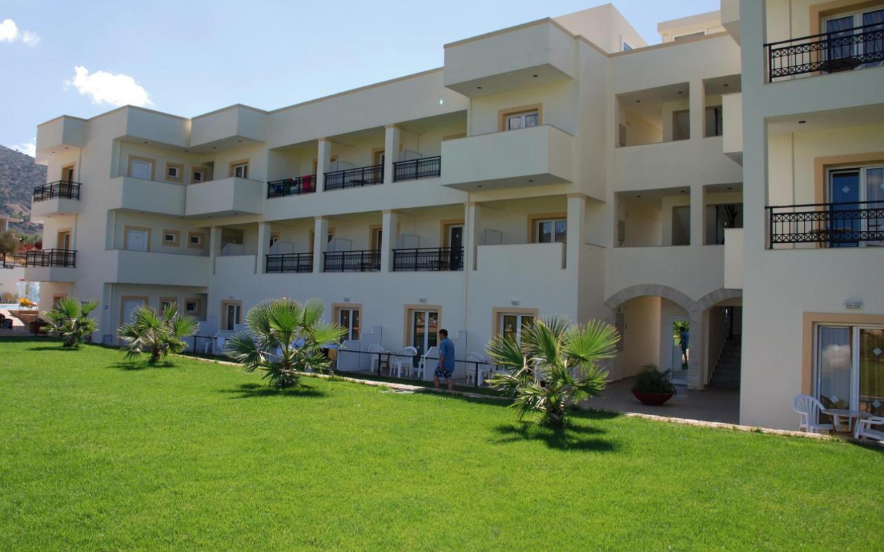 Real Palace Hotel and Studios photo 3