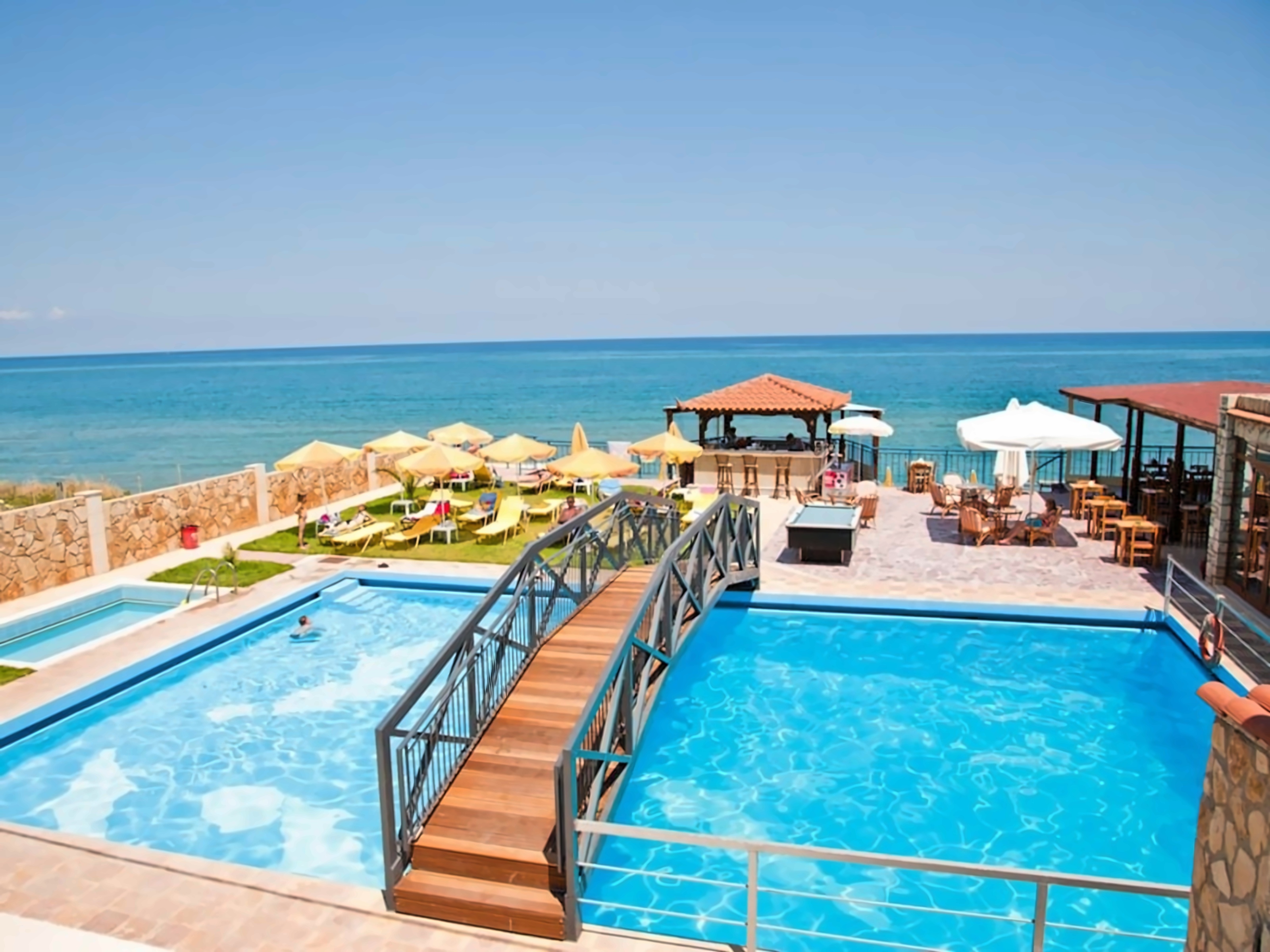 Ekavi Hotel photo 1