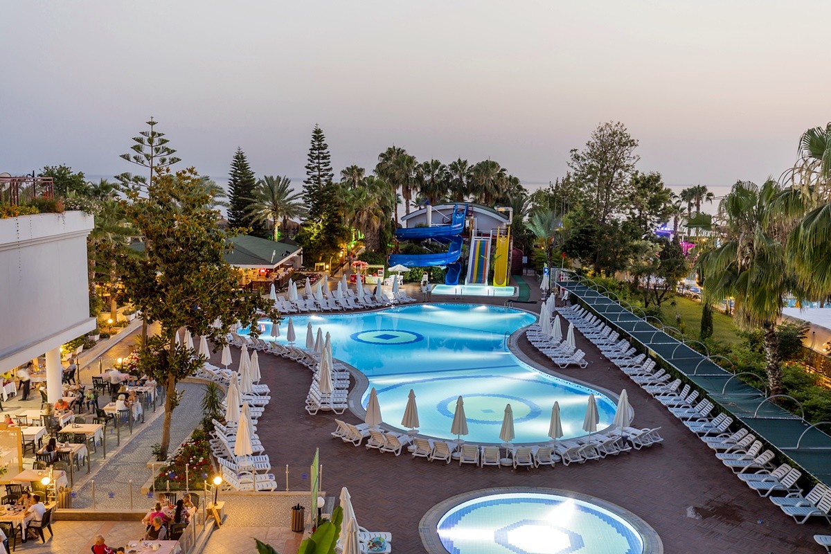 Holiday Park Resort Hotel photo 4