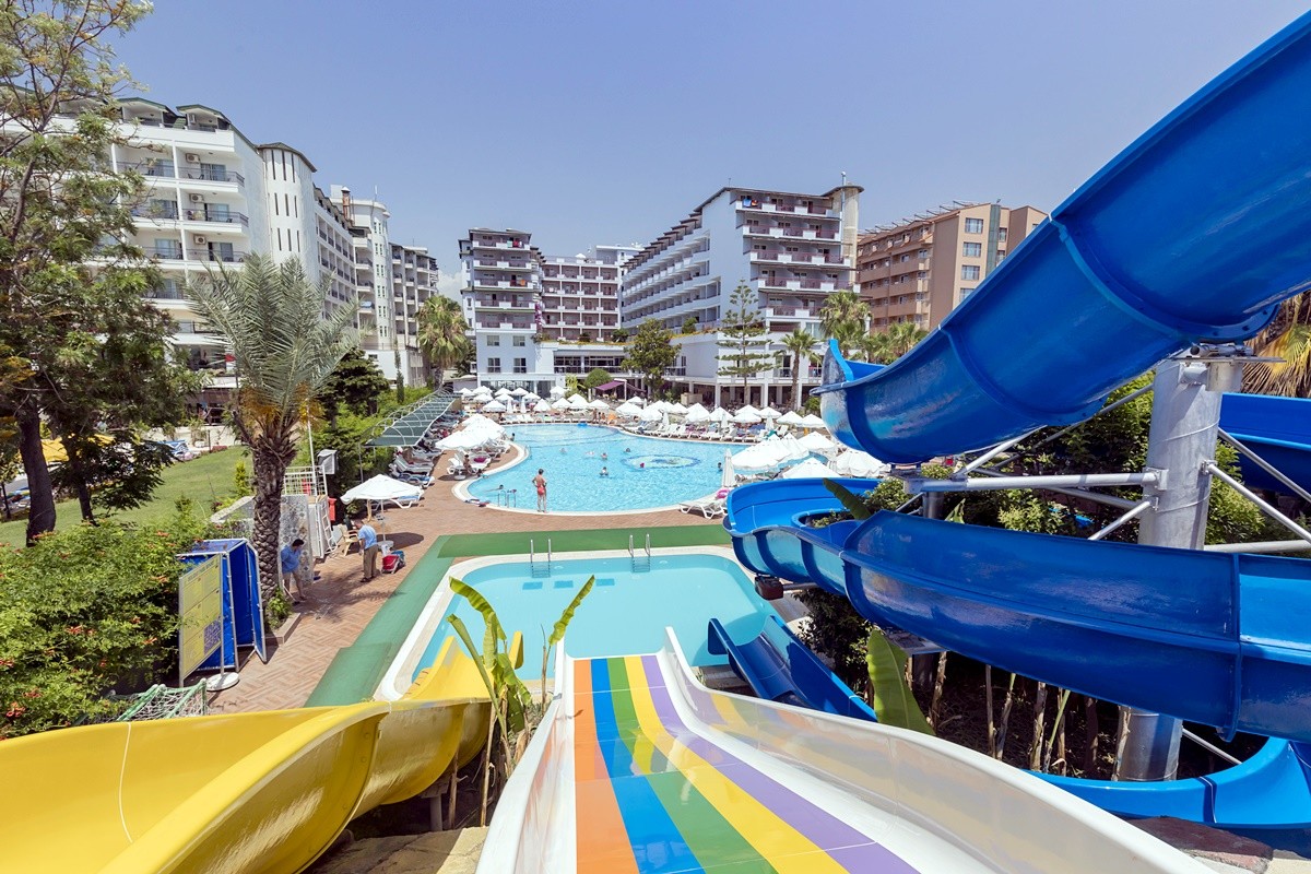 Holiday Park Resort Hotel photo 7