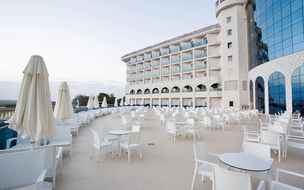 Water Side Resort & Spa photo 3