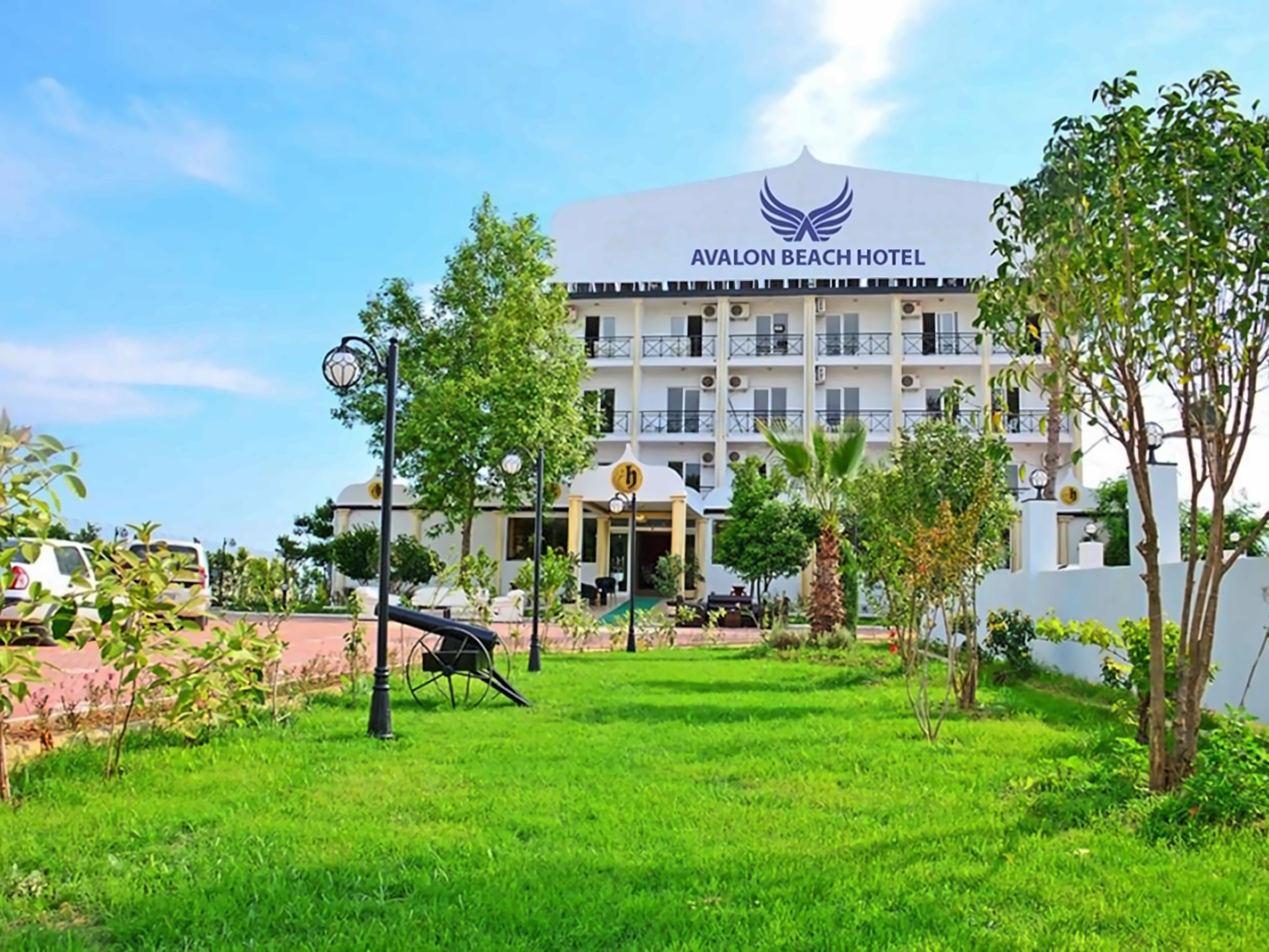 Avalon Beach Hotel photo 1