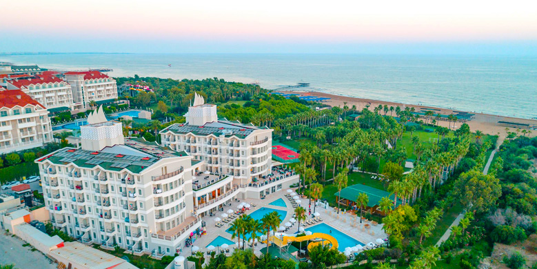 Royal Atlantis Beach photo 2