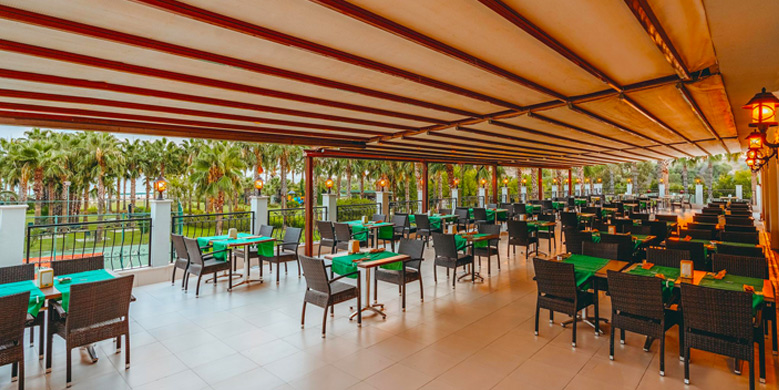 Royal Atlantis Beach photo 12