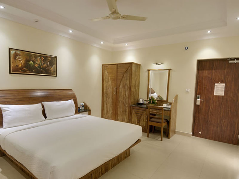 2 Bedrooms Villa