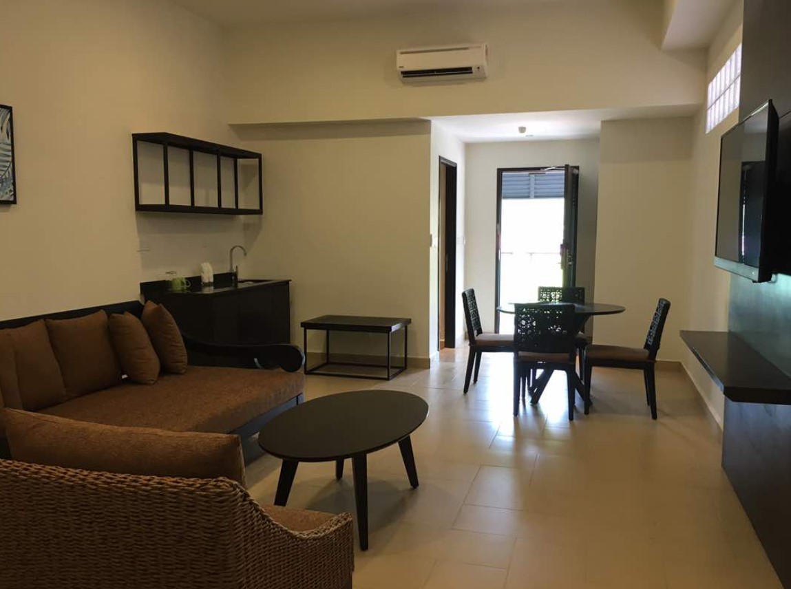 Family Suite Pool Wing