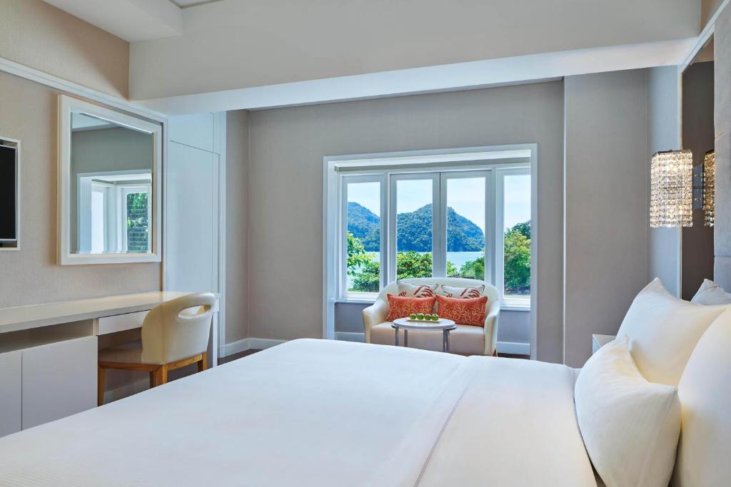 1 Bedroom Suite ocean view